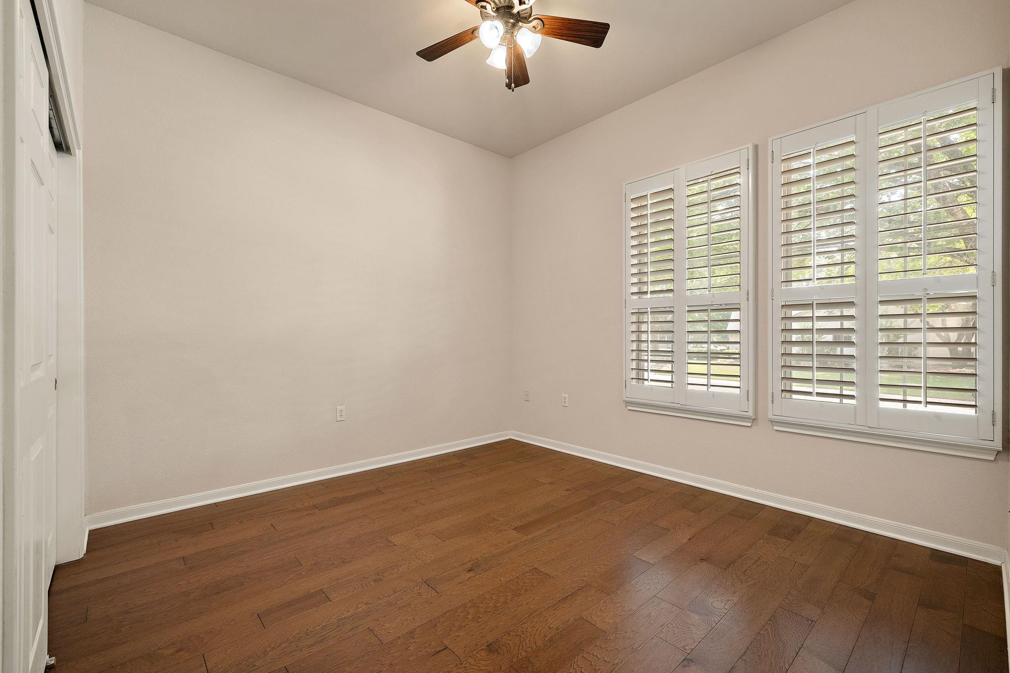 196 Whispering Wind Dr, Georgetown, TX 78633