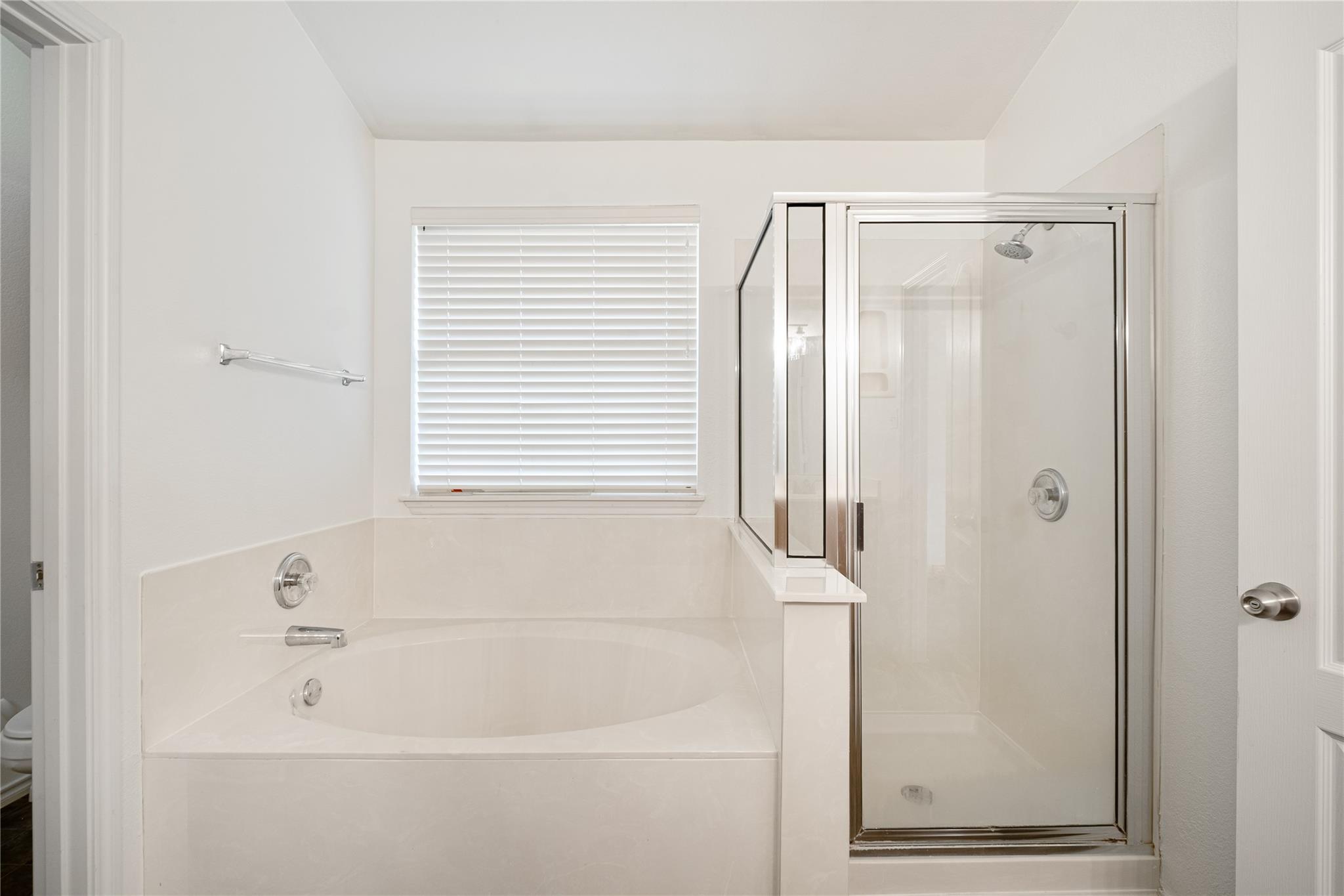 12701 Waynespur Ln, Elgin, TX 78621