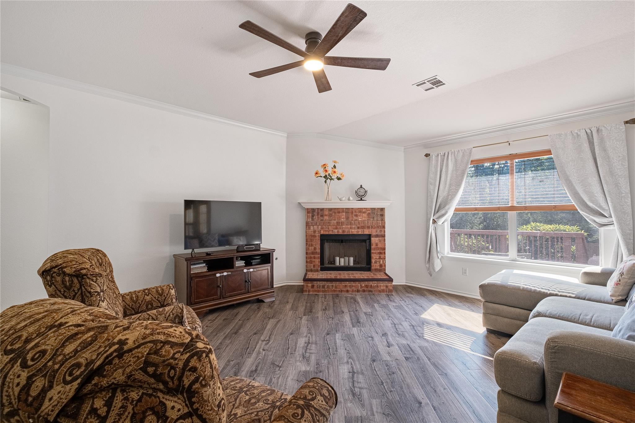 12701 Waynespur Ln, Elgin, TX 78621