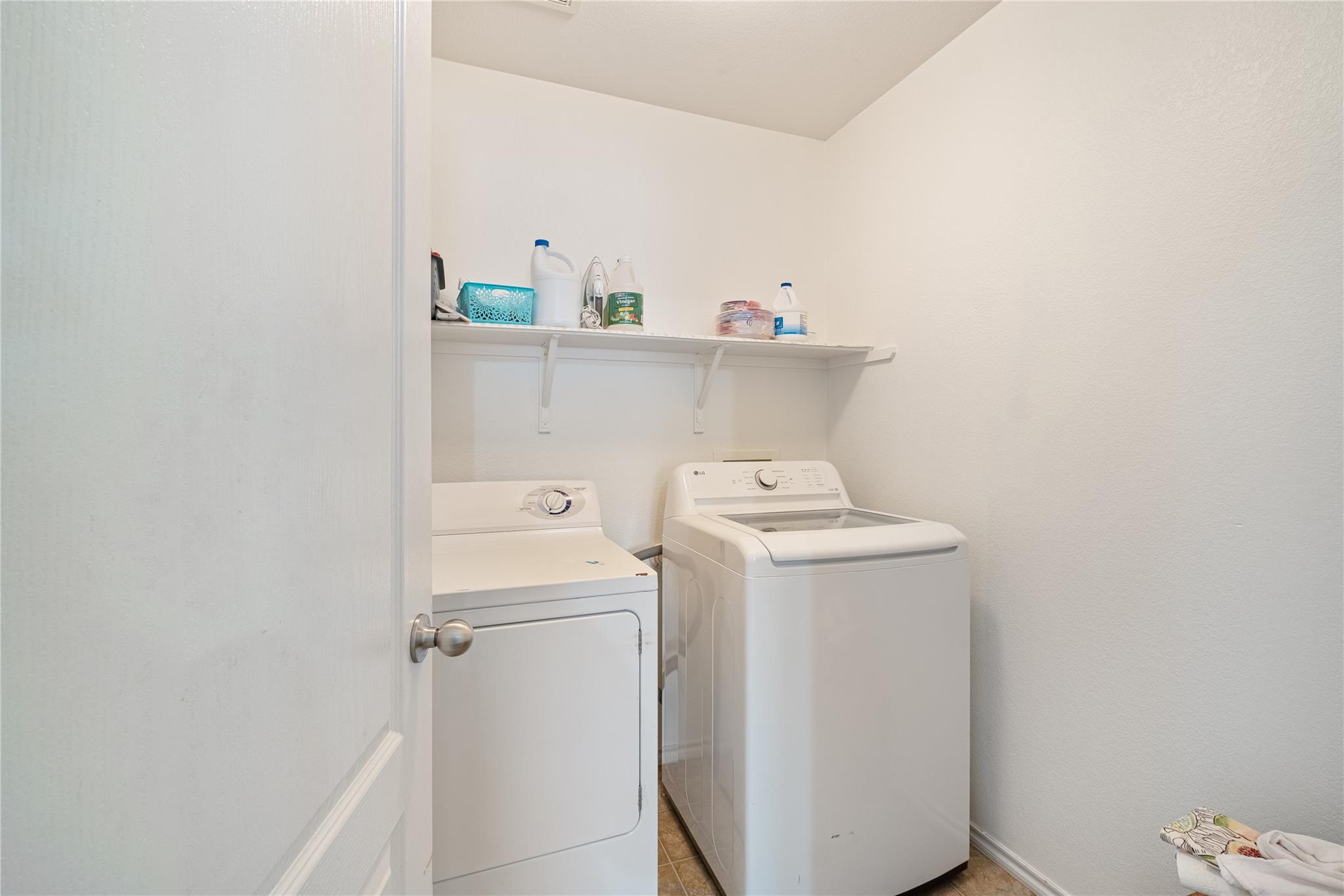 12701 Waynespur Ln, Elgin, TX 78621