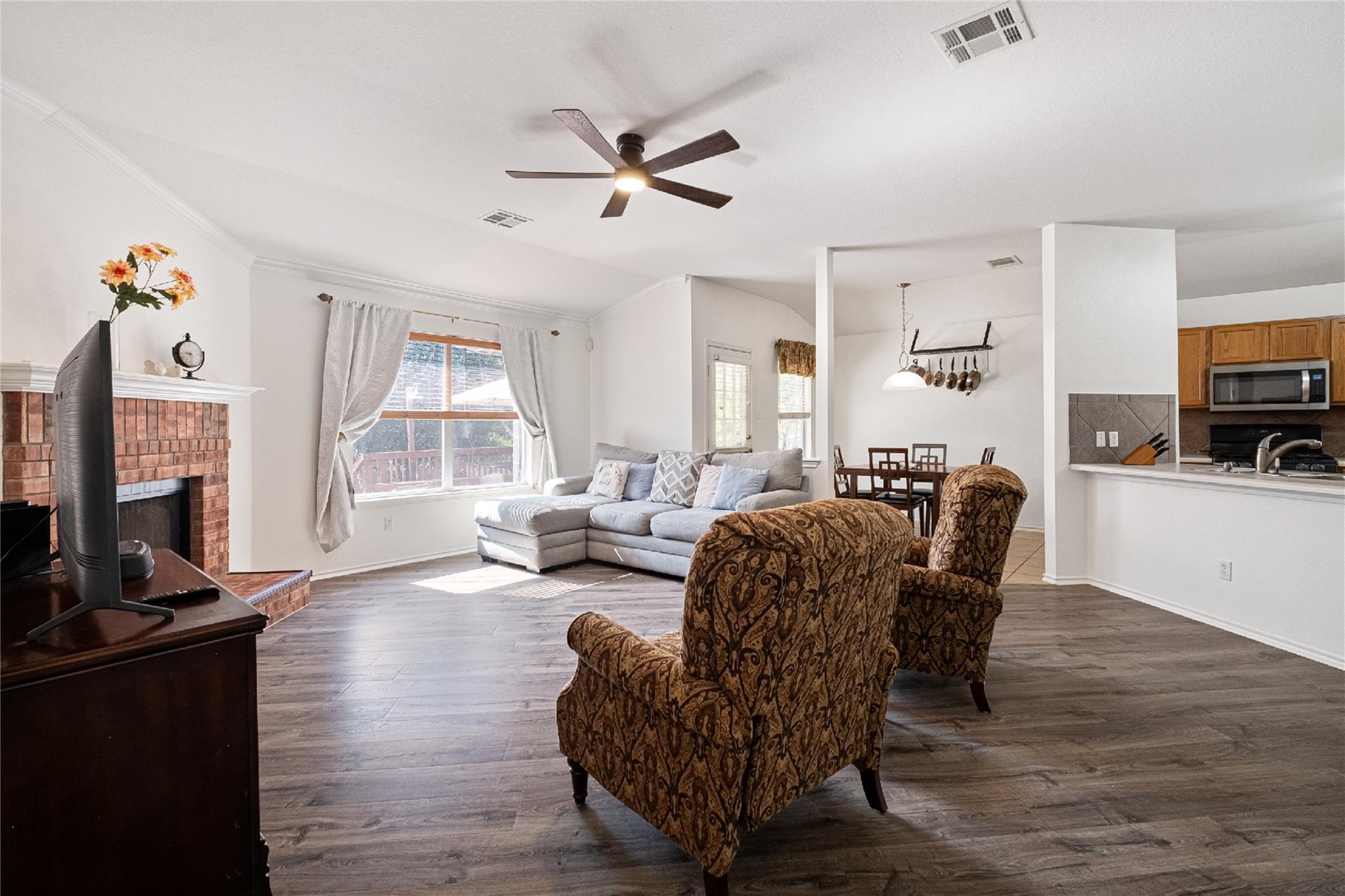 12701 Waynespur Ln, Elgin, TX 78621