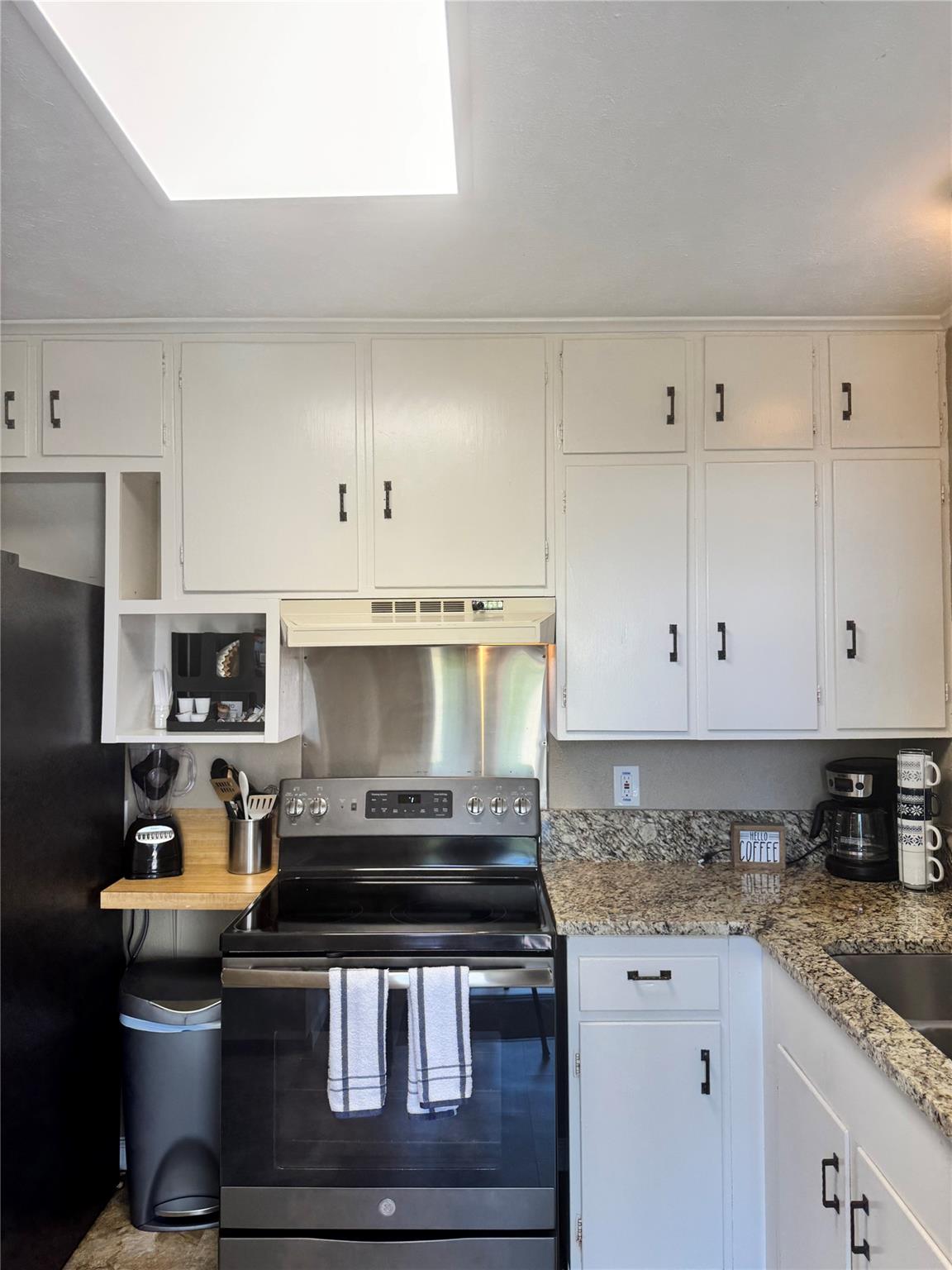 504 Lakewood Dr, Burnet, TX 78611