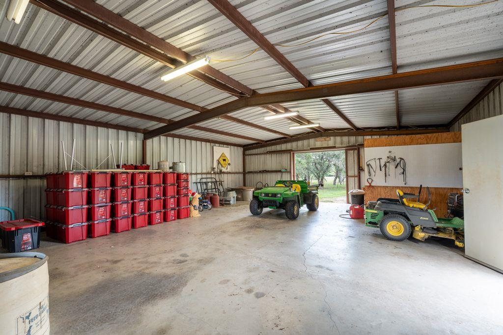 7035 BCR 211, Florence, TX 76527