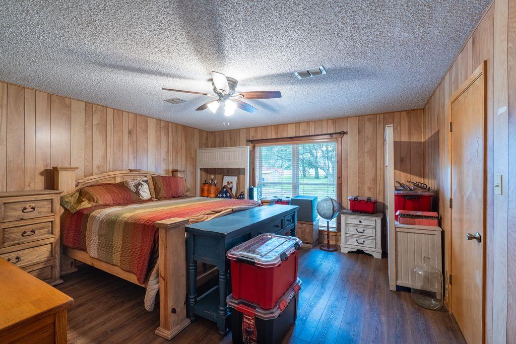 7035 BCR 211, Florence, TX 76527