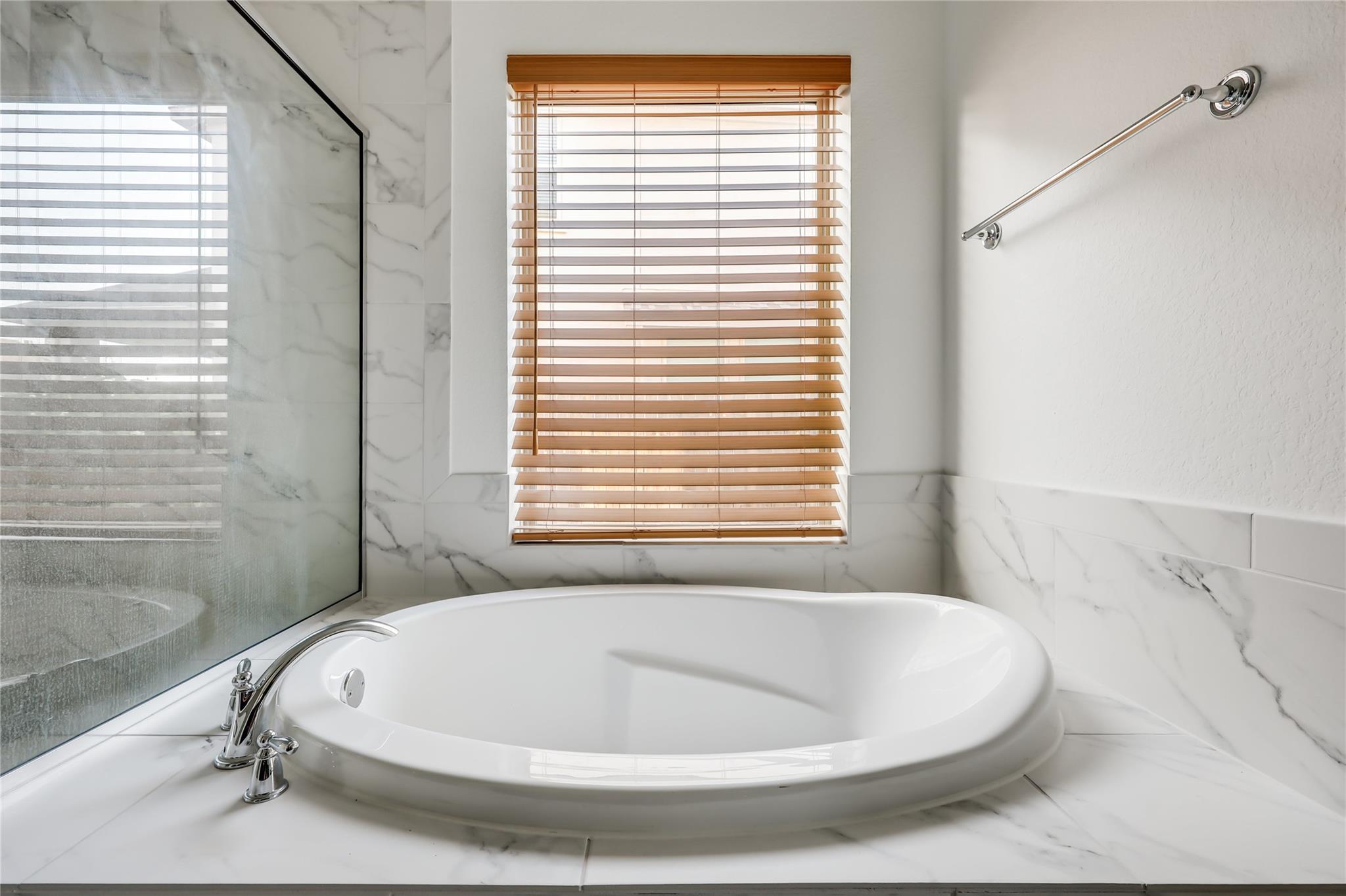 100 Rangel Dr, Liberty Hill, TX 78642