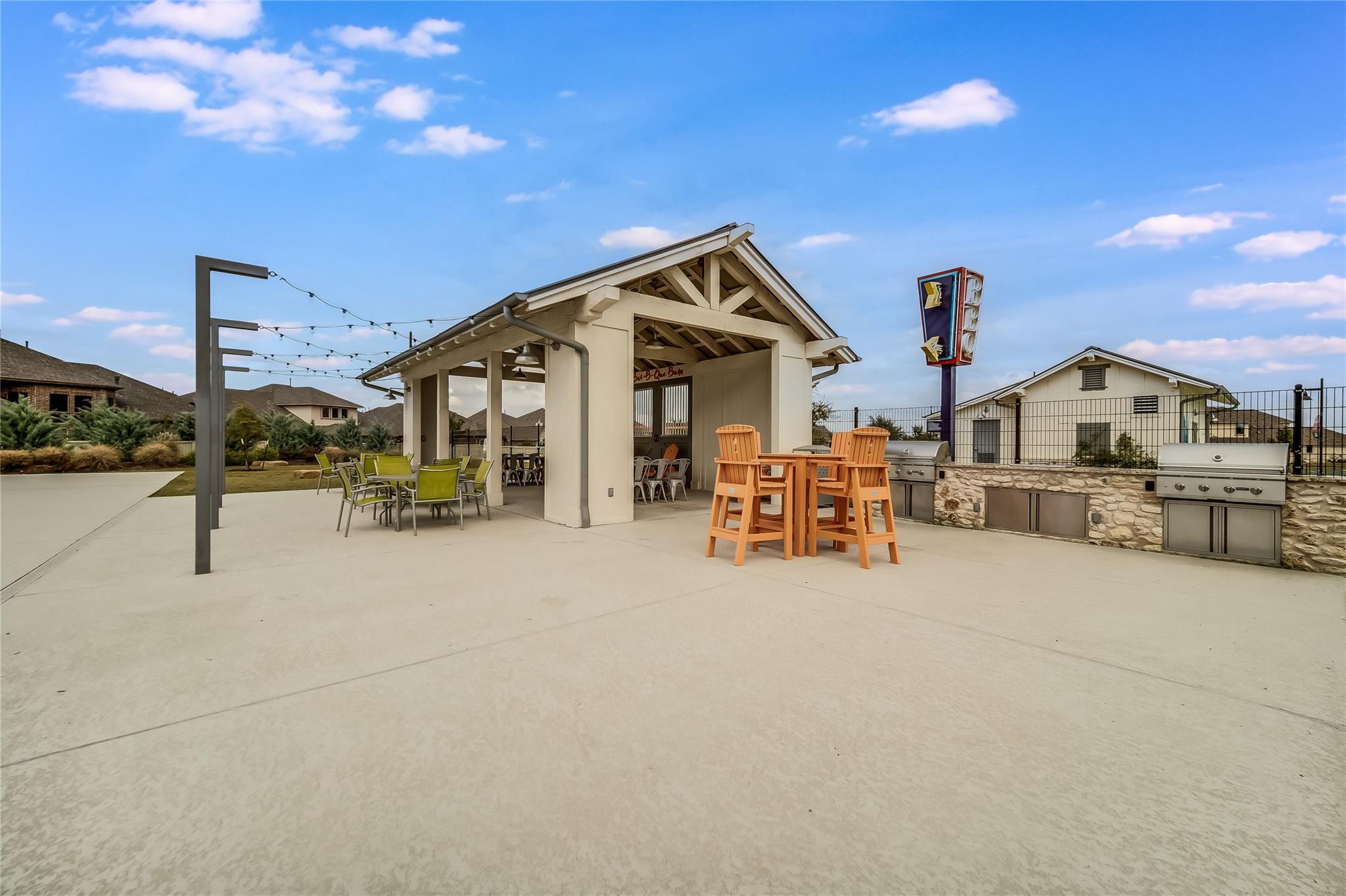 100 Rangel Dr, Liberty Hill, TX 78642