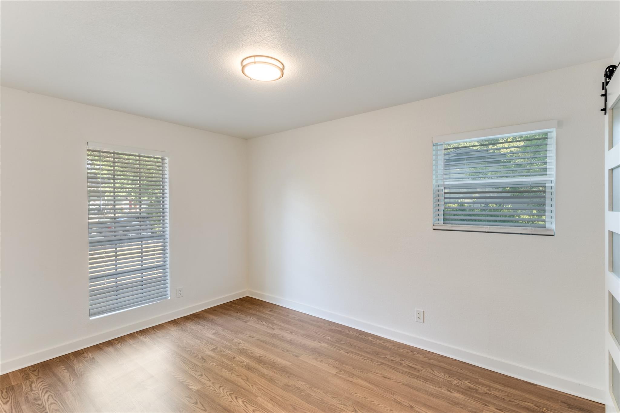 1107 Chesapeake Dr, Austin, TX 78758