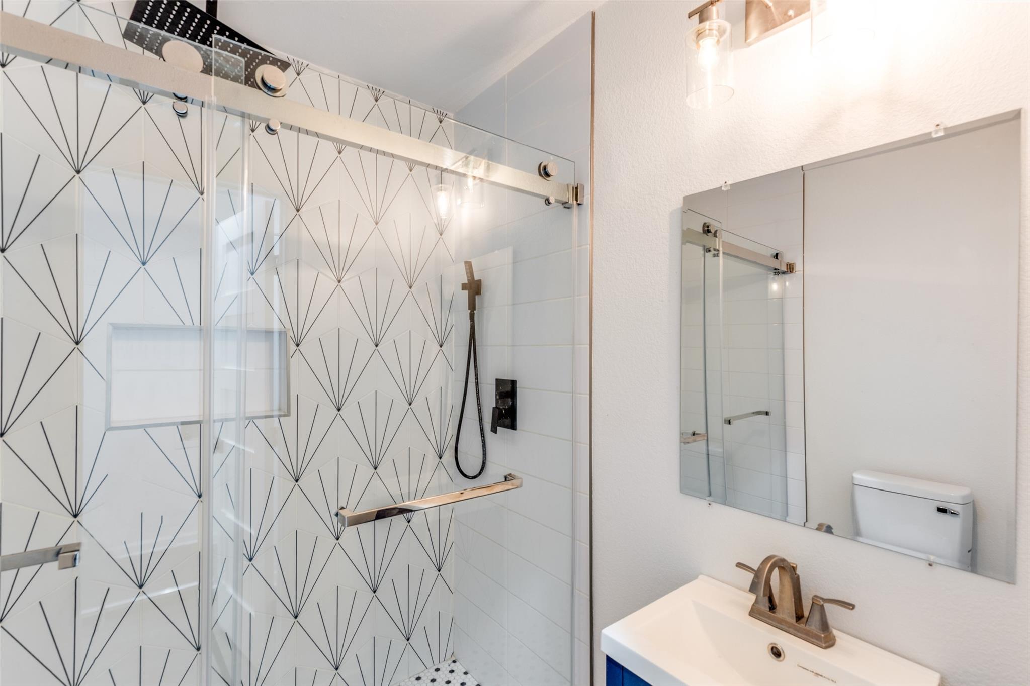 1107 Chesapeake Dr, Austin, TX 78758