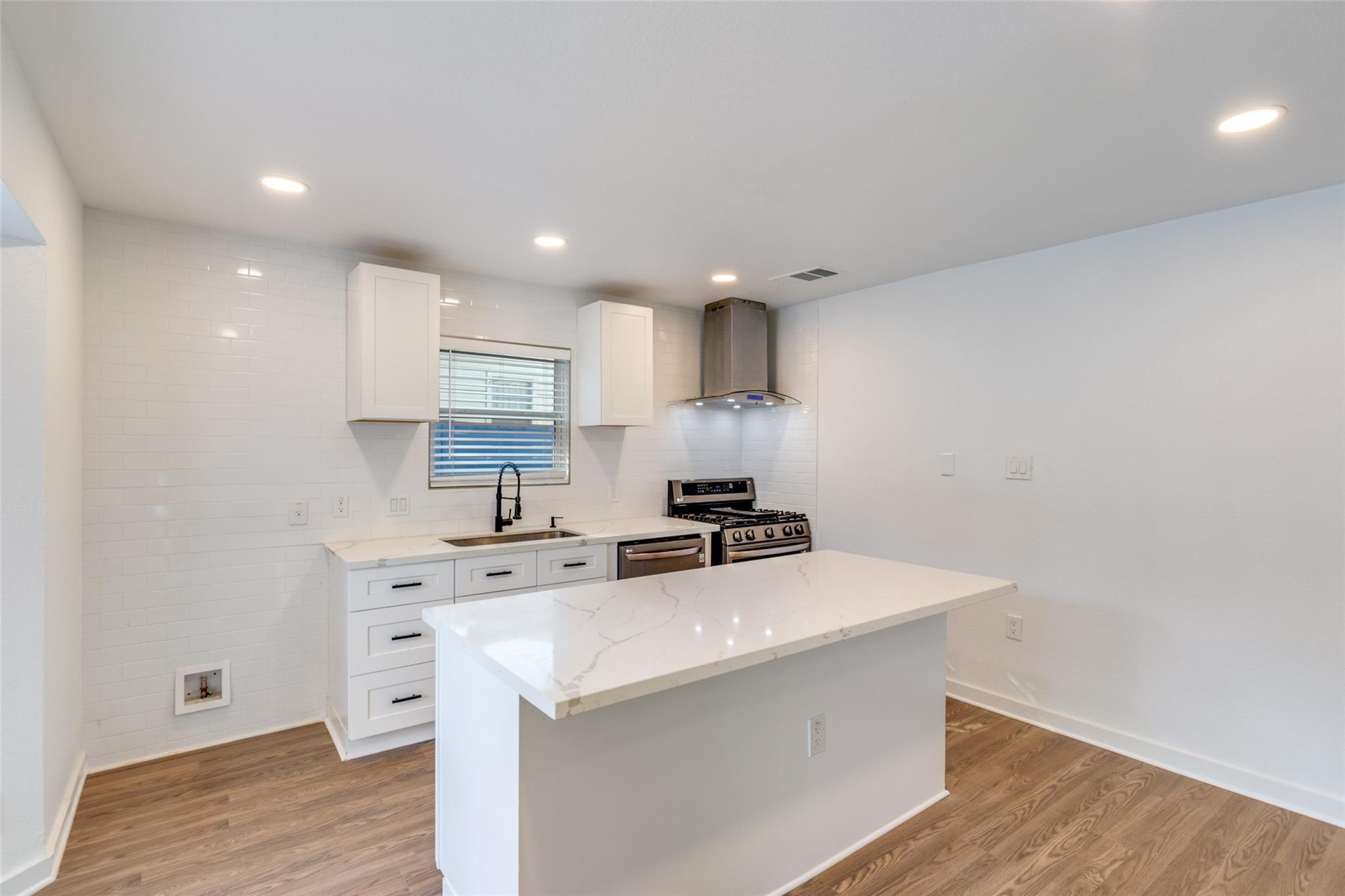 1107 Chesapeake Dr, Austin, TX 78758