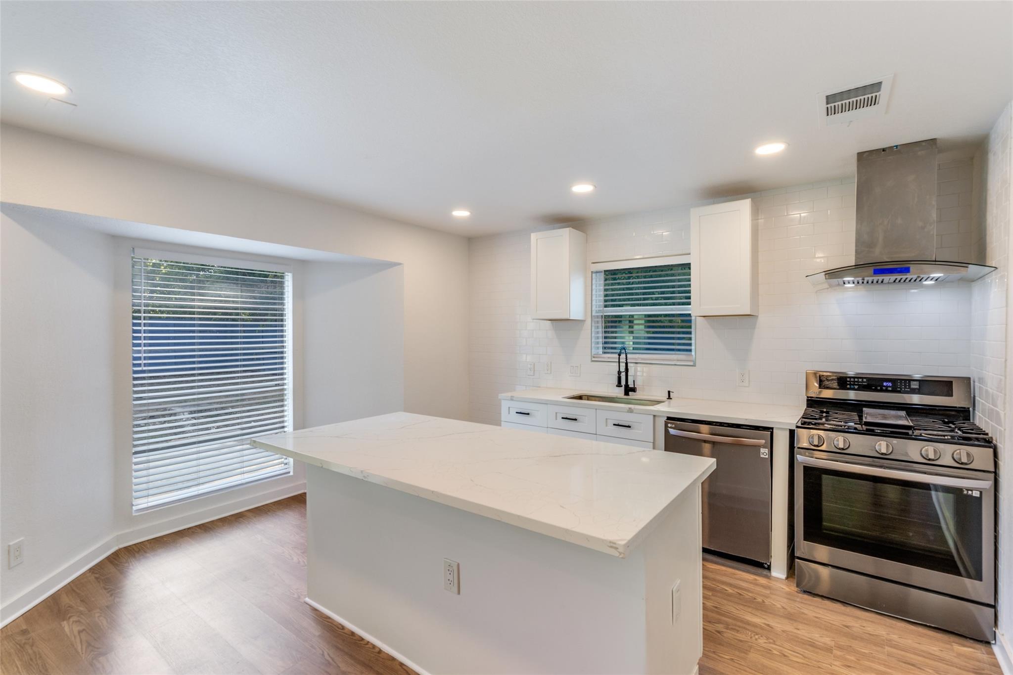 1107 Chesapeake Dr, Austin, TX 78758