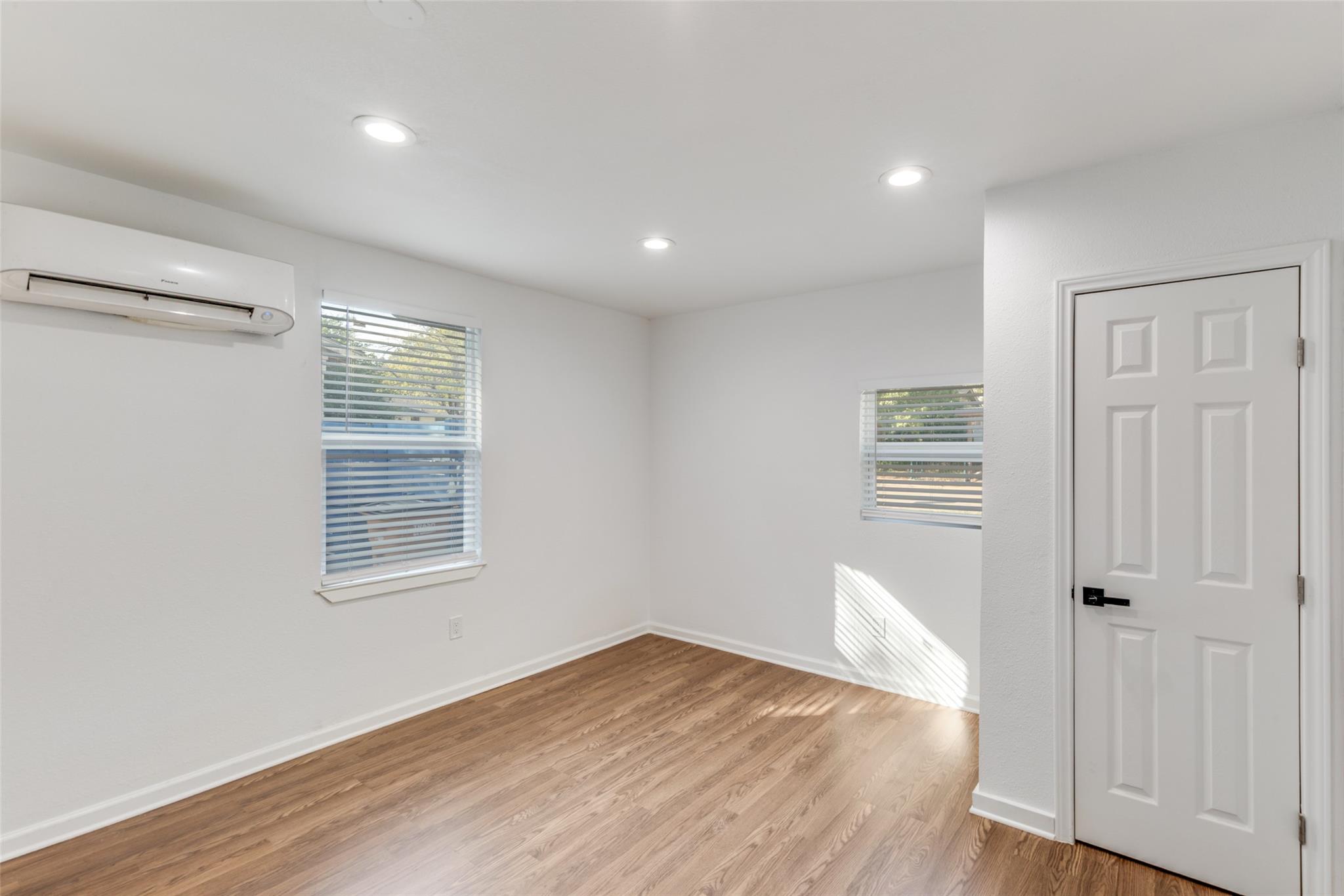 1107 Chesapeake Dr, Austin, TX 78758