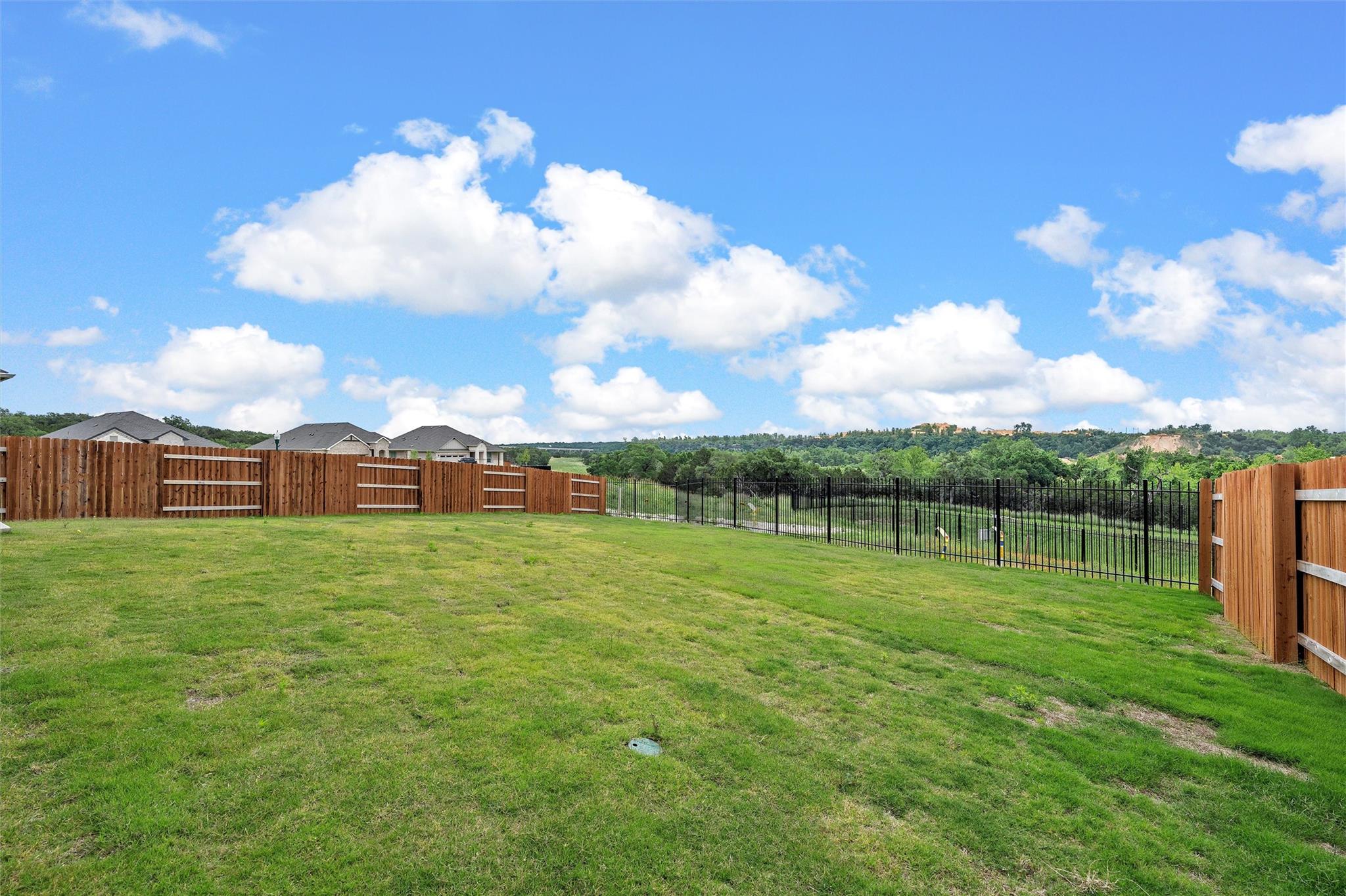 224 Mystic Canyon Ln, Georgetown, TX 78628