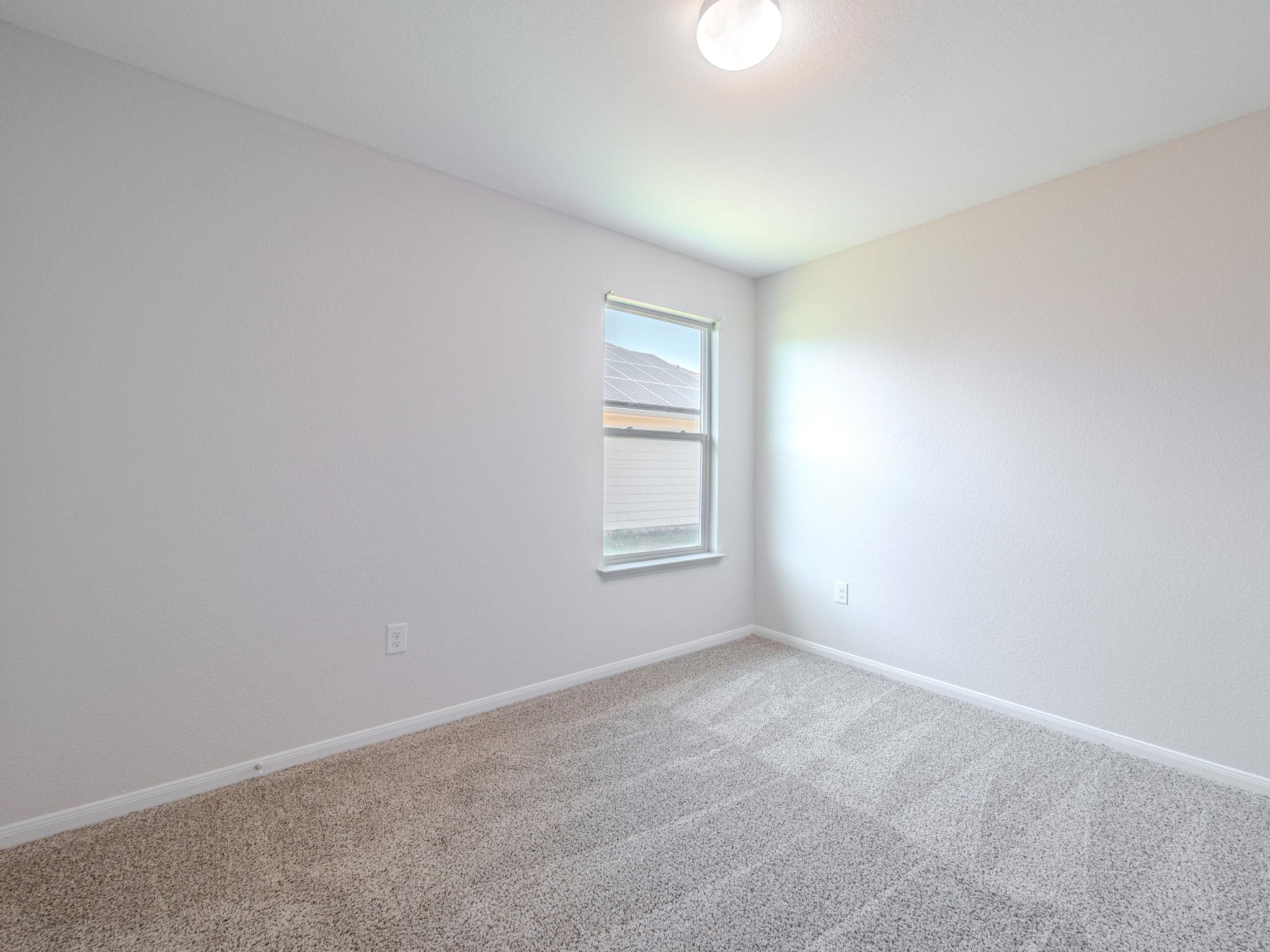 229 Camellia Dr, Hutto, TX 78634