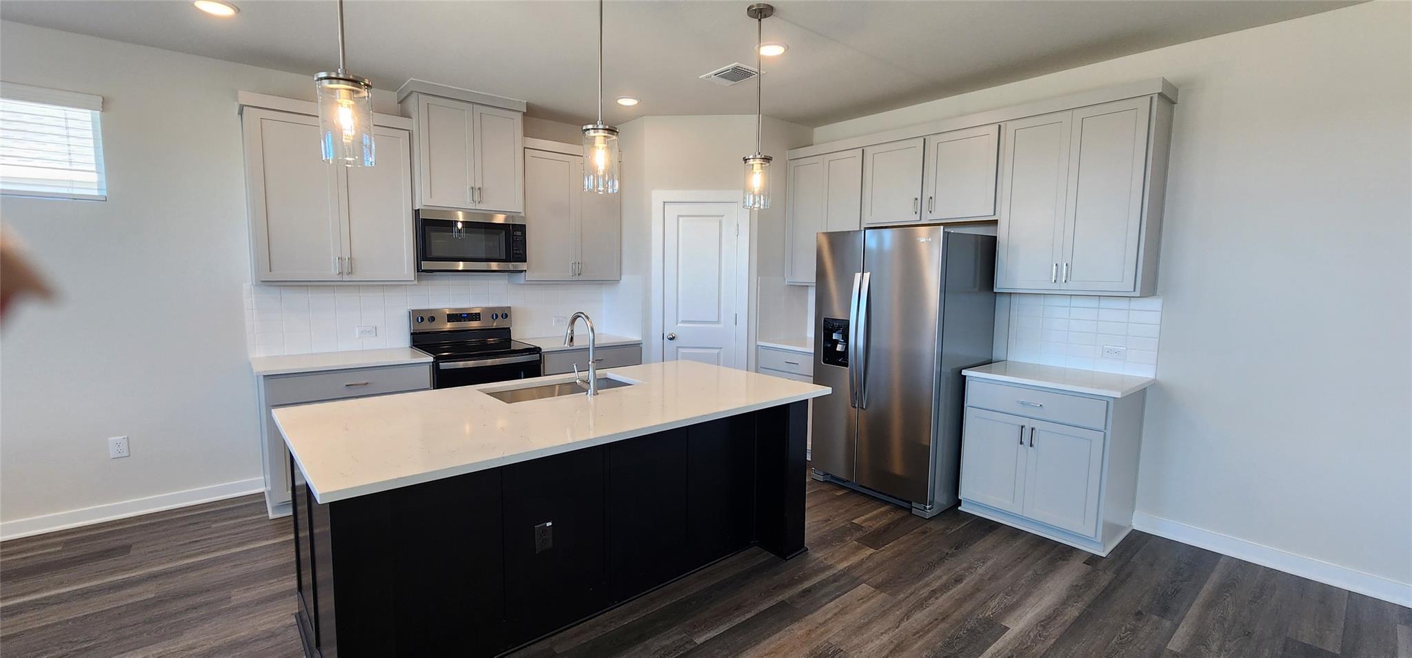 2220 Delano Dr, Leander, TX 78641