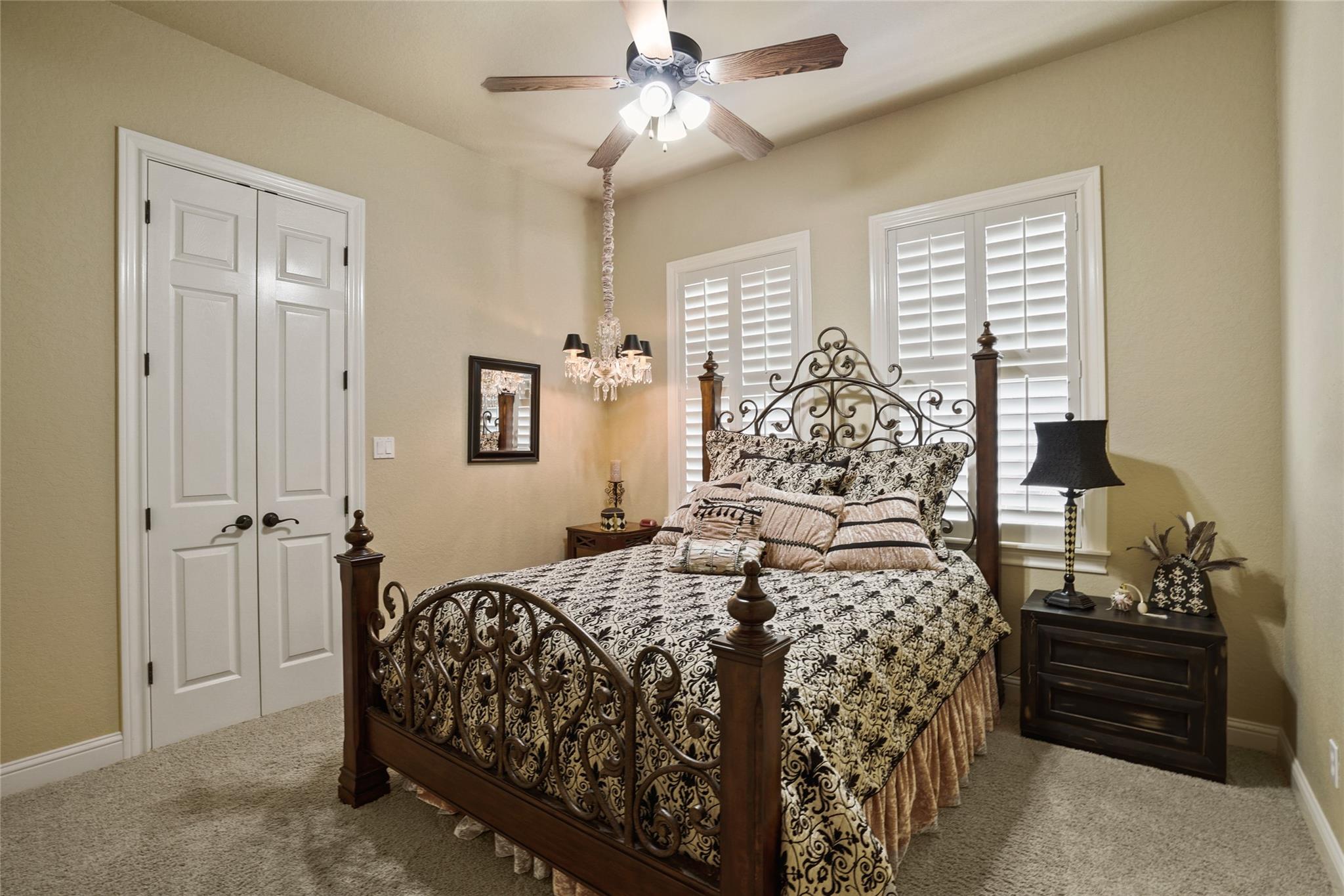 303 Havenhurst Dr, San Antonio, TX 78232