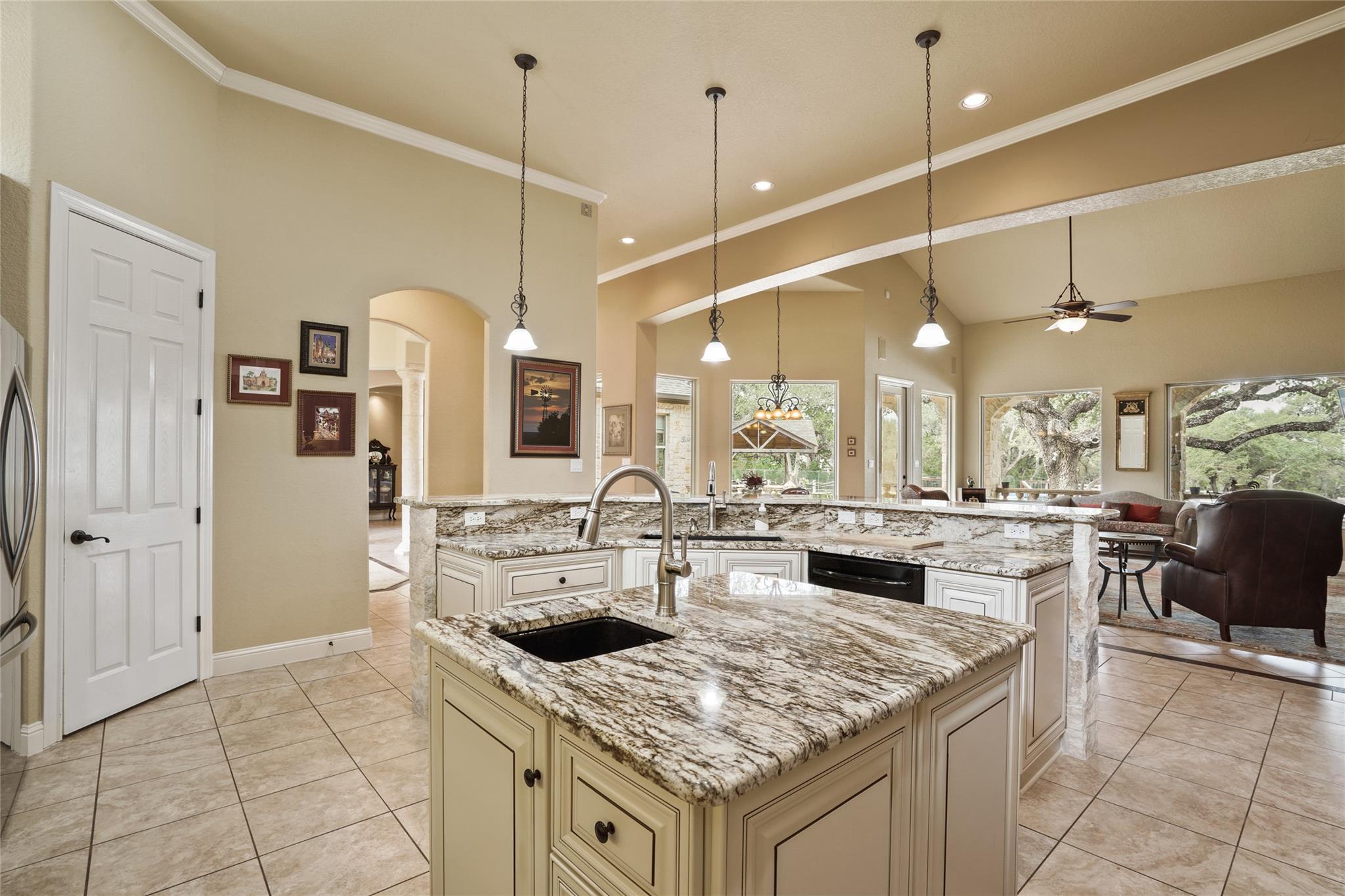 303 Havenhurst Dr, San Antonio, TX 78232