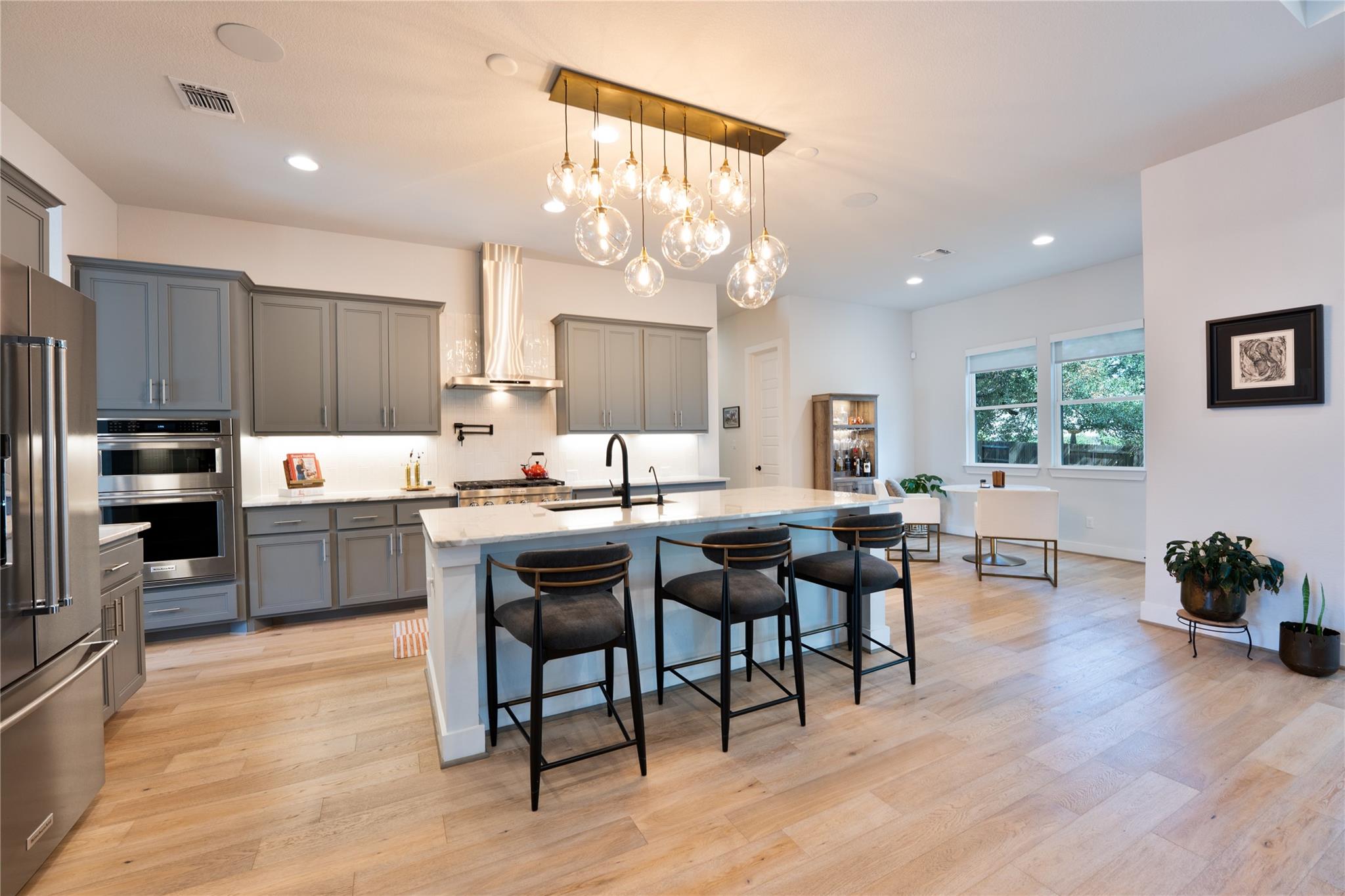 360 Premier Park Loop, Dripping Springs, TX 78620