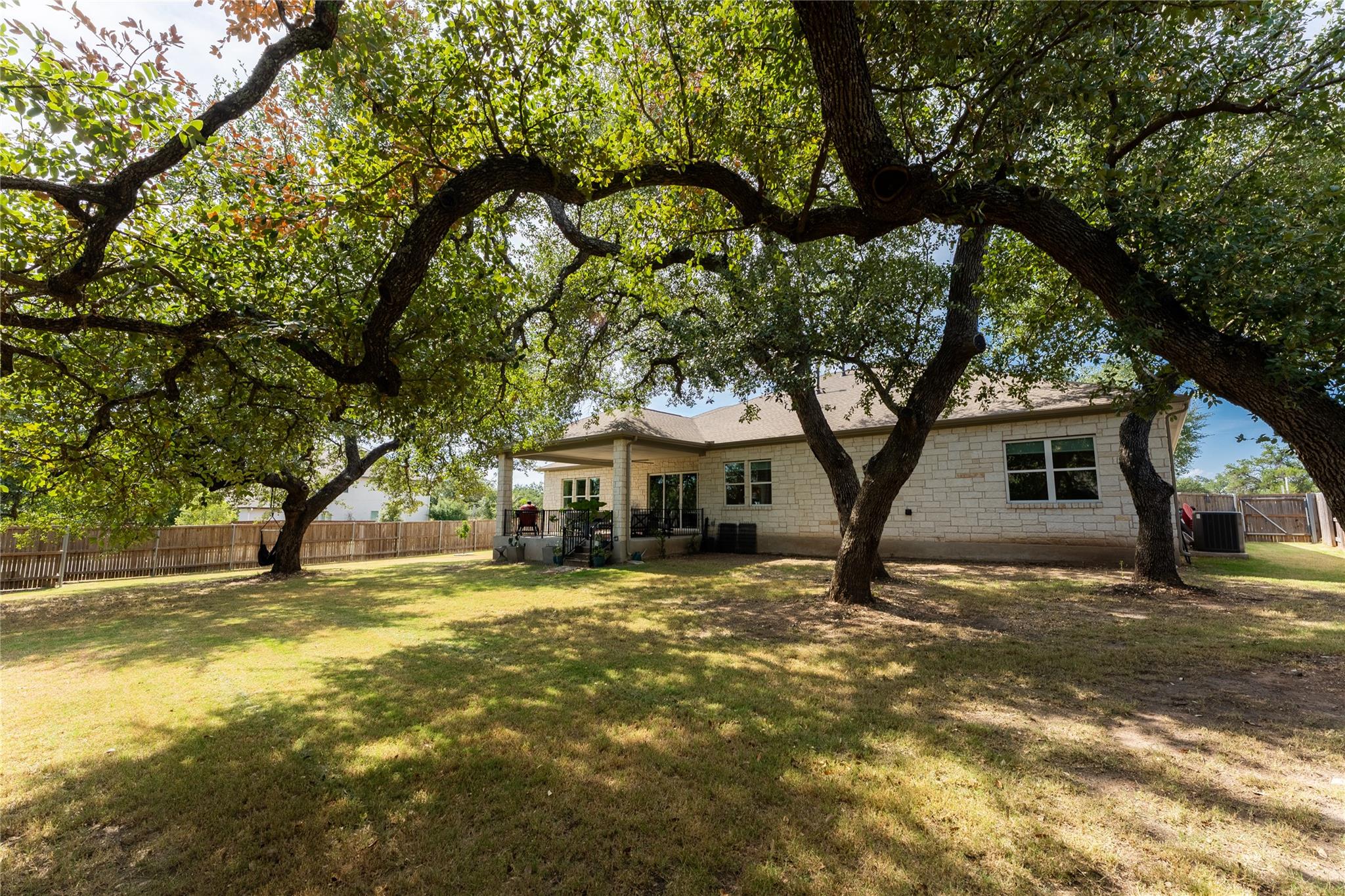 360 Premier Park Loop, Dripping Springs, TX 78620