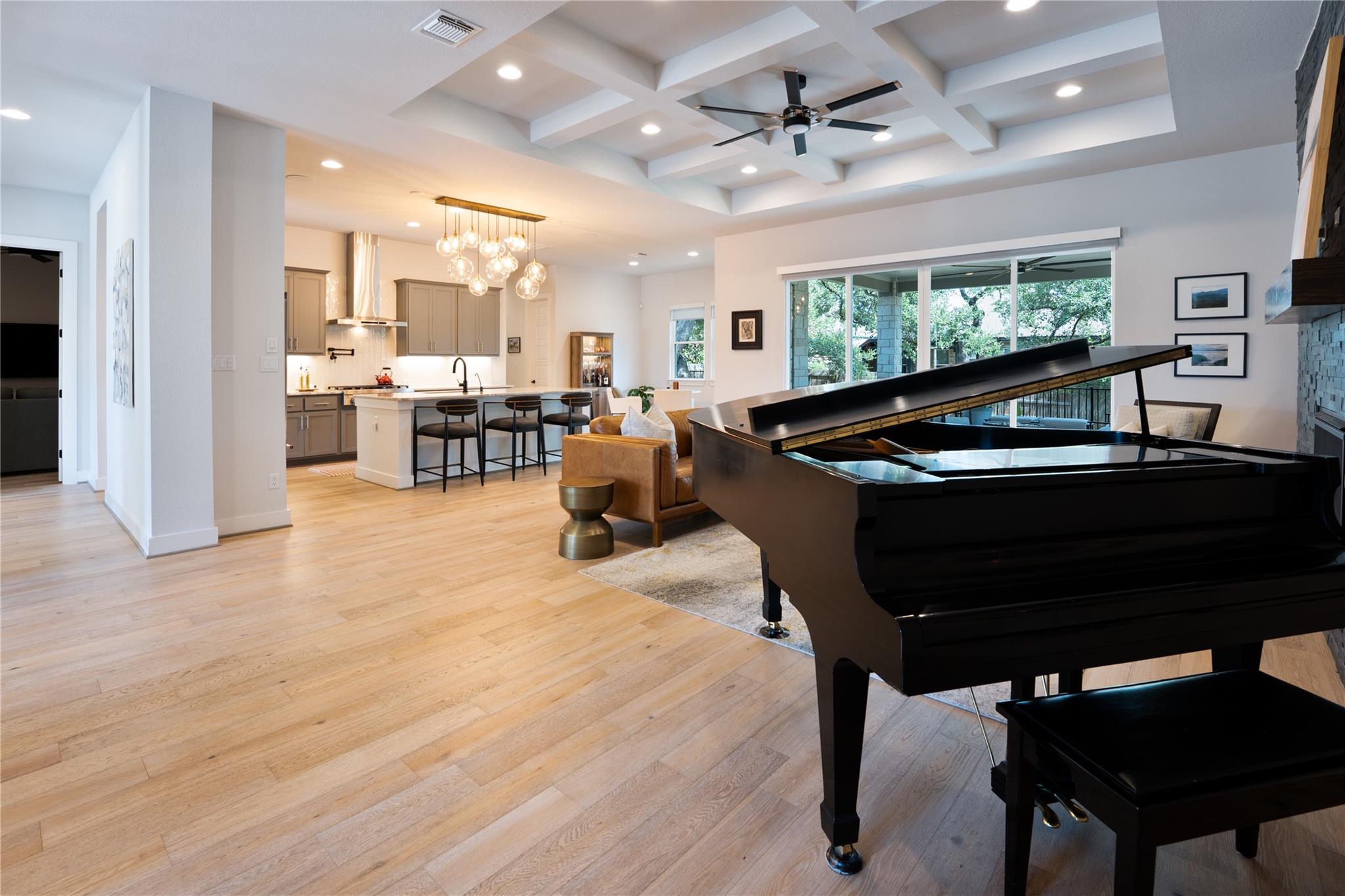 360 Premier Park Loop, Dripping Springs, TX 78620