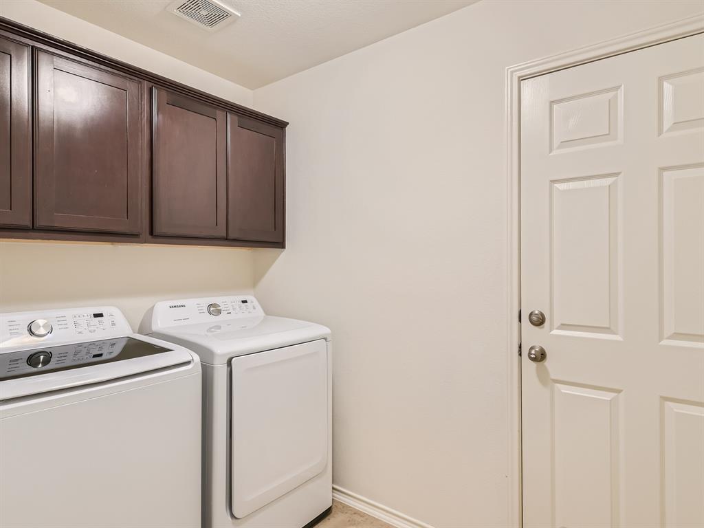 790 Middle Crk, Buda, TX 78610