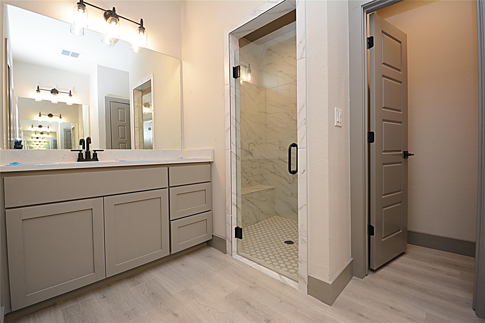 1513 Redwood Rd, Fischer, TX 78623