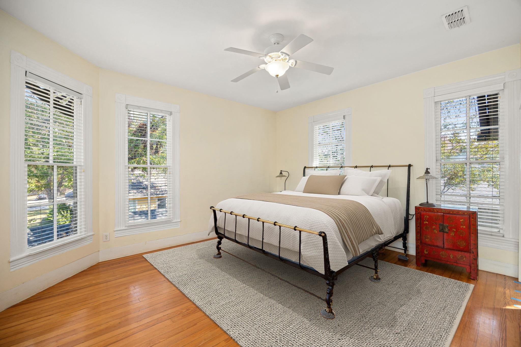 1001 S Church St, Georgetown, TX 78626