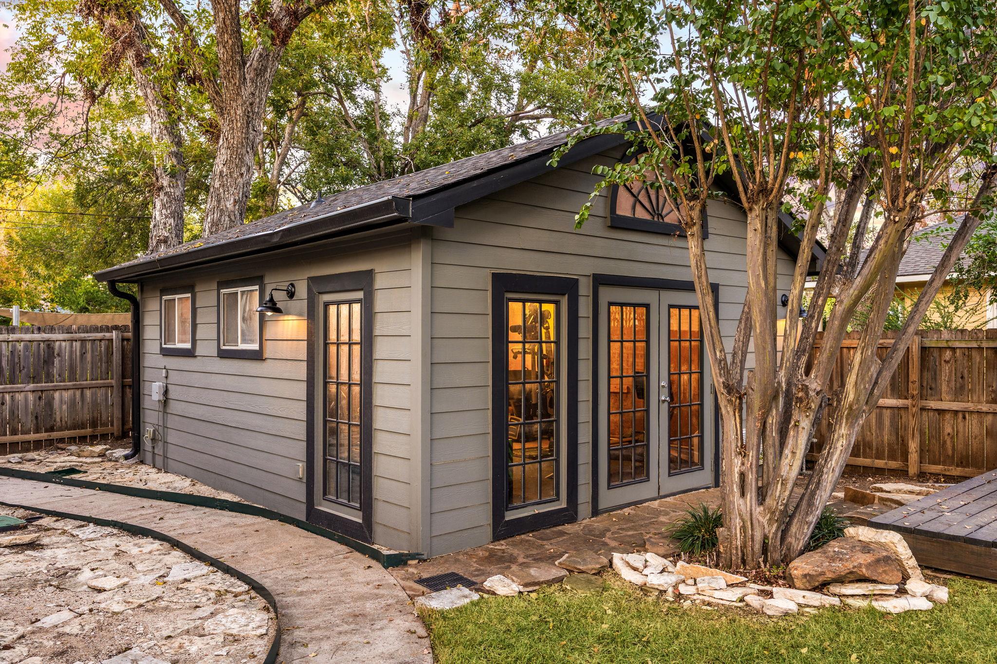 1001 S Church St, Georgetown, TX 78626