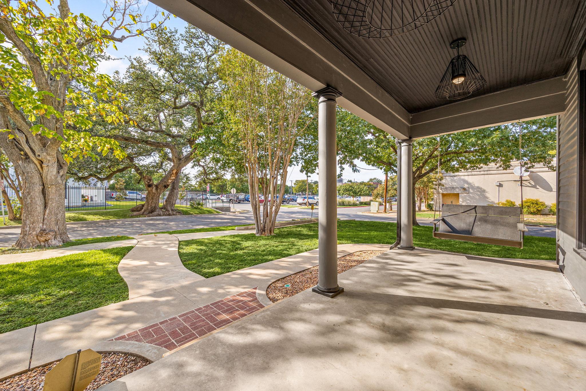 1001 S Church St, Georgetown, TX 78626