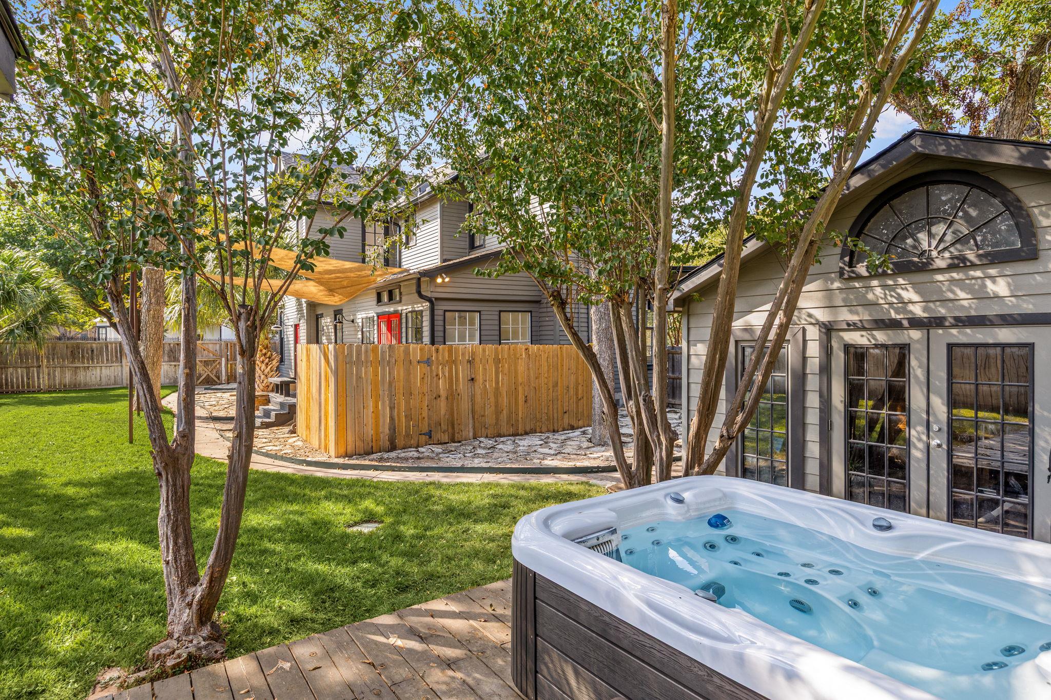 1001 S Church St, Georgetown, TX 78626