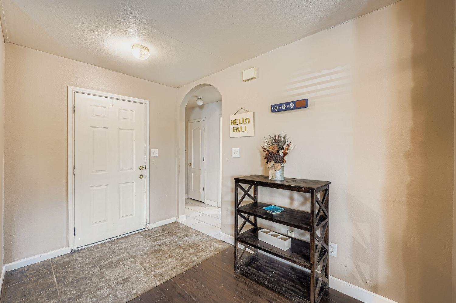 135 Petirrojo Ct, Del Valle, TX 78617