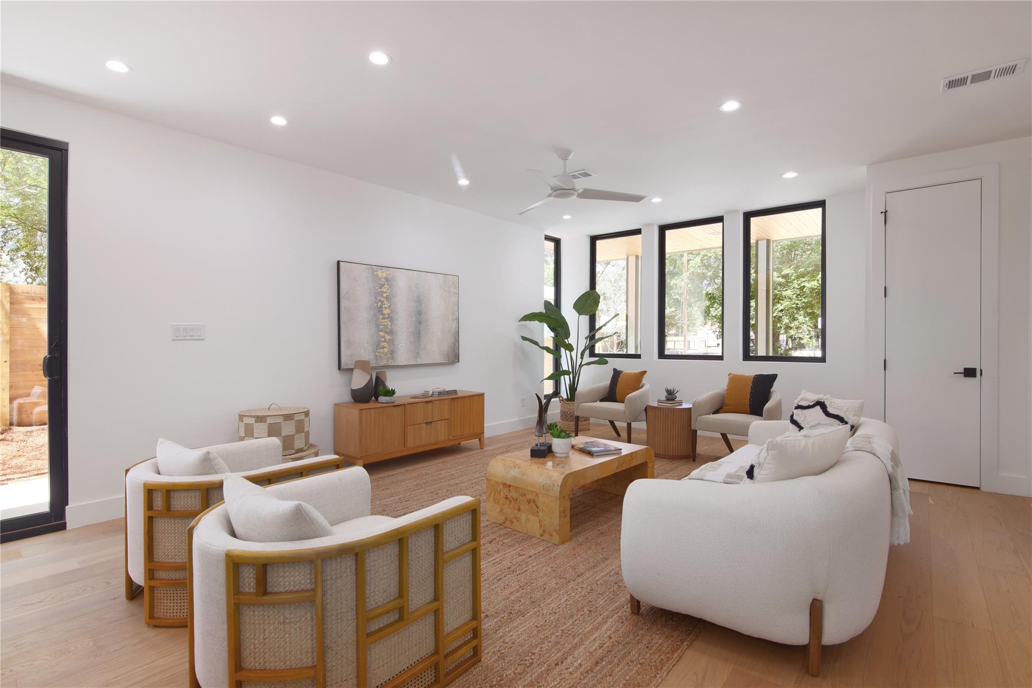 2401 Willow St, Austin, TX 78702