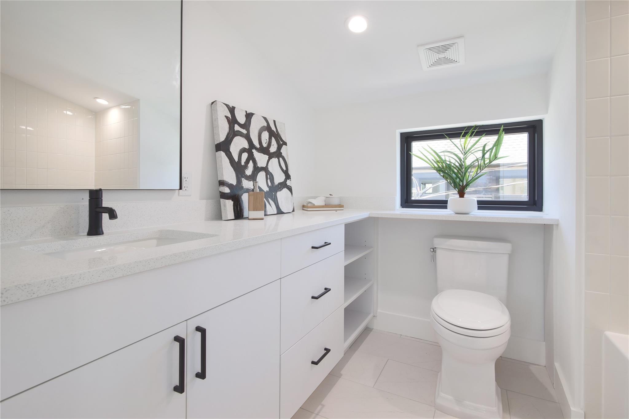 2401 Willow St, Austin, TX 78702