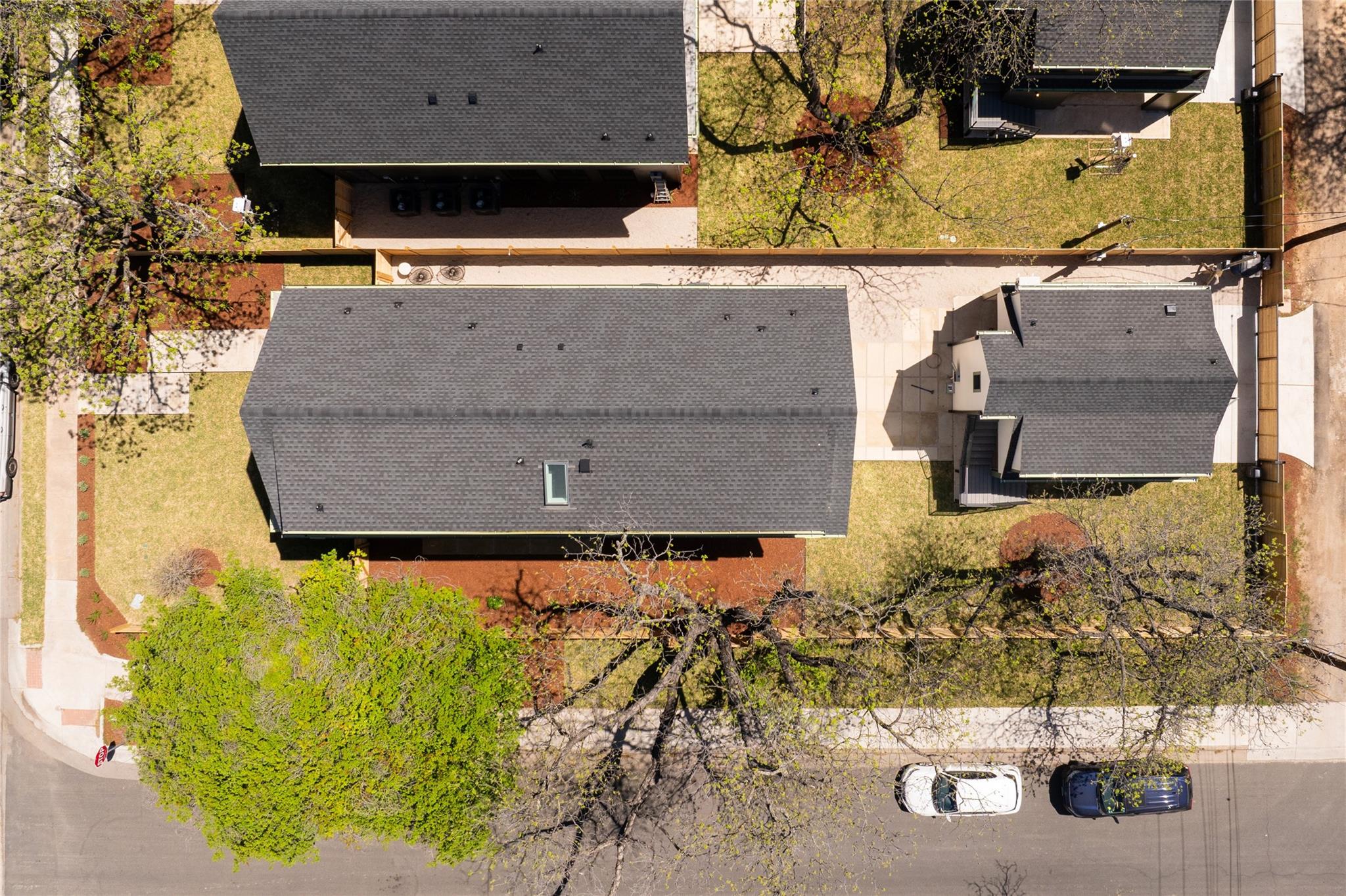 2401 Willow St, Austin, TX 78702