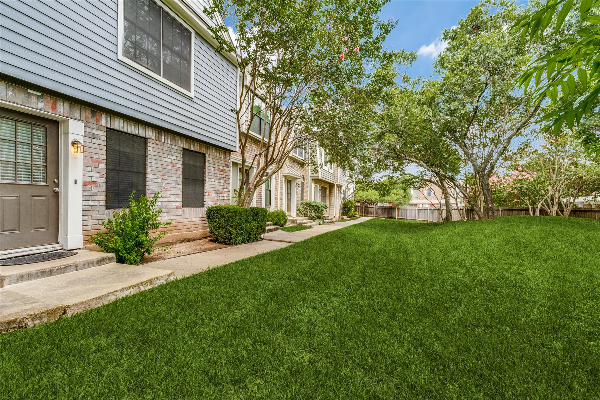 12325 Los Indios Trl # 6, Austin, TX 78729