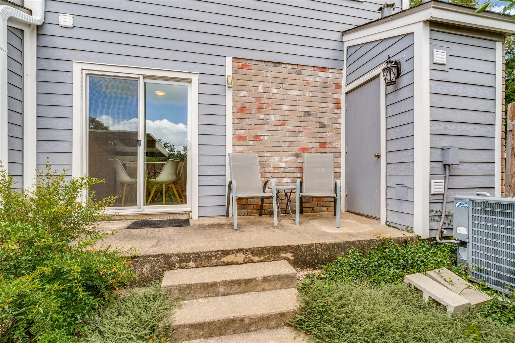 12325 Los Indios Trl # 6, Austin, TX 78729