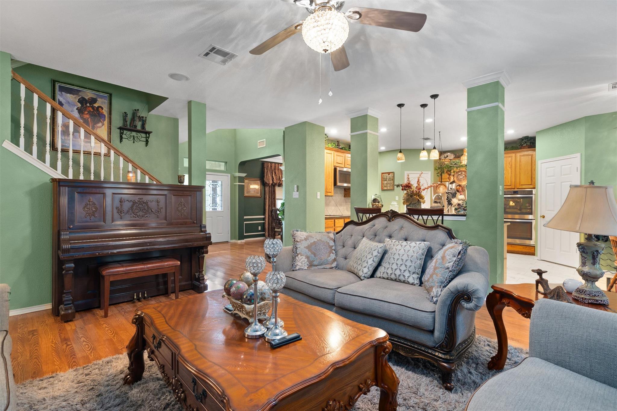 570 Crossland Dr, Killeen, TX 76543