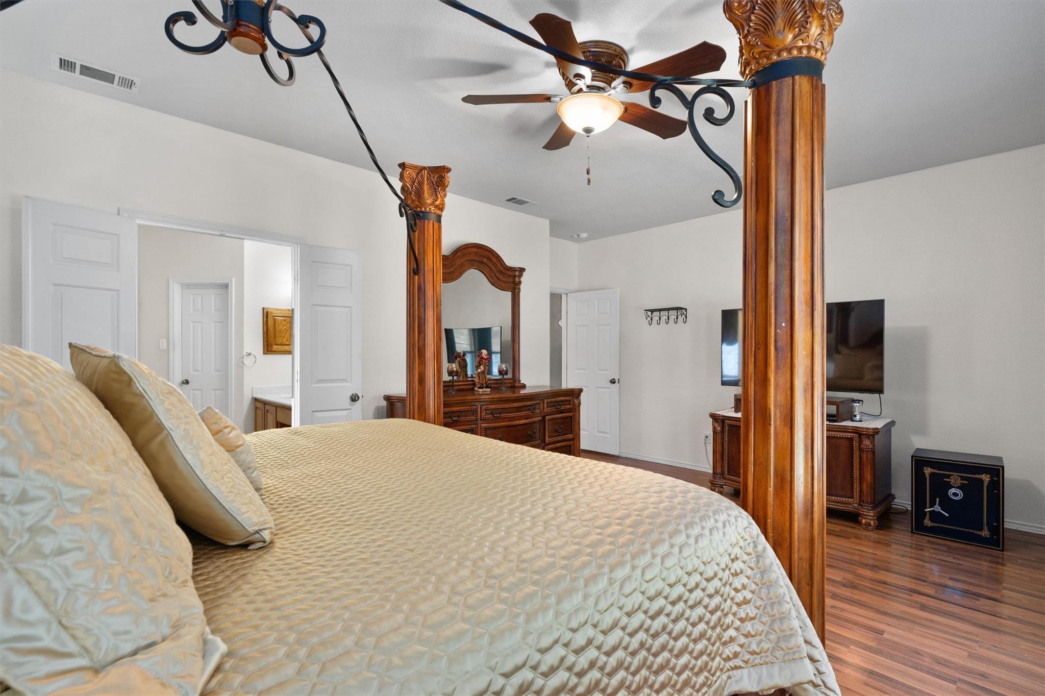 570 Crossland Dr, Killeen, TX 76543