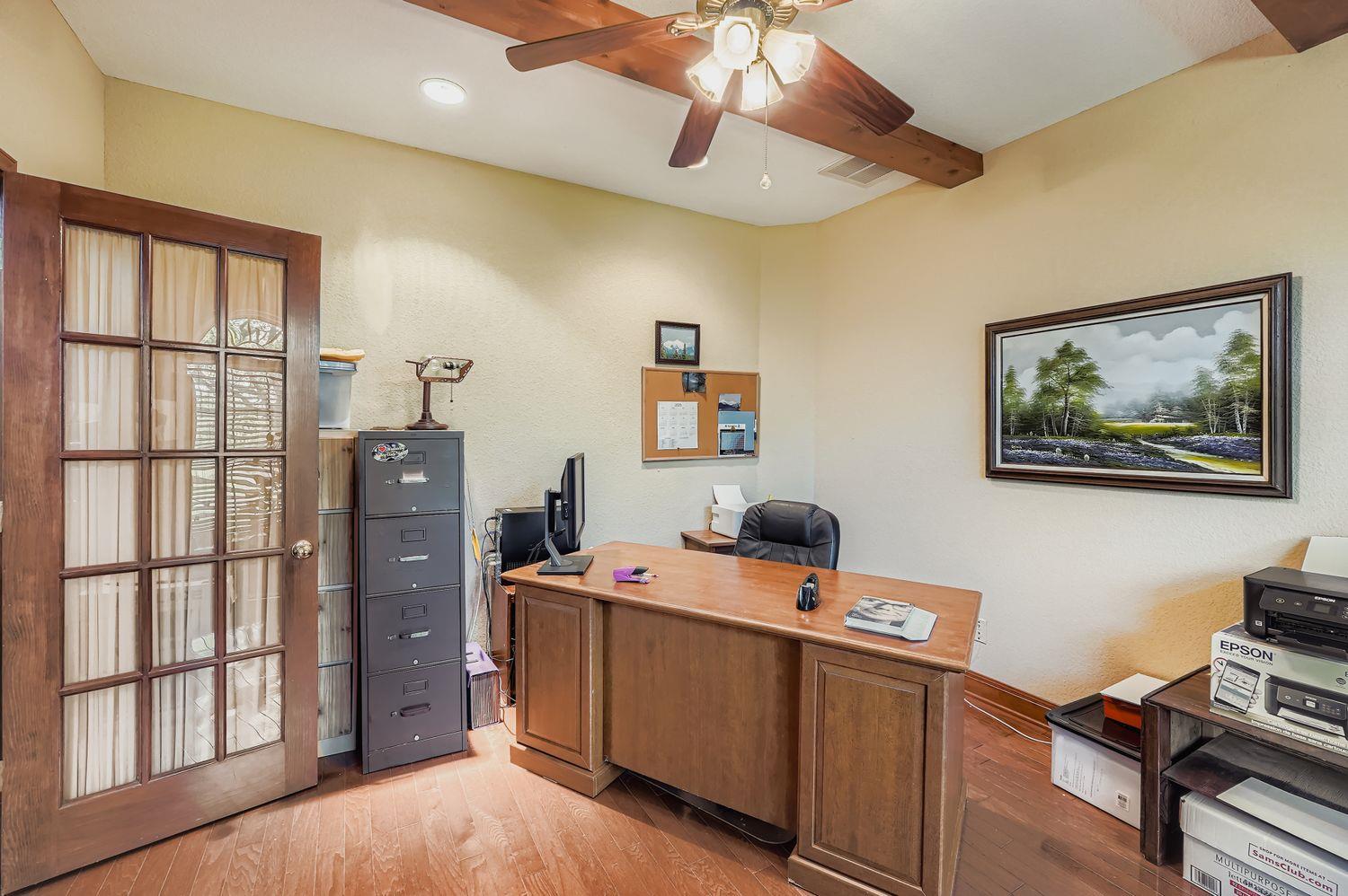 900 Wayside Dr, Wimberley, TX 78676