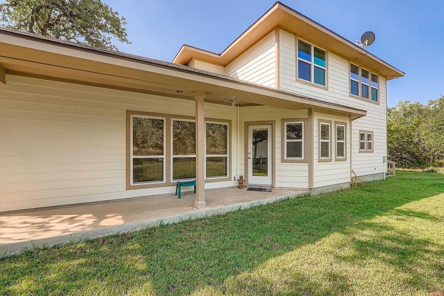 900 Wayside Dr, Wimberley, TX 78676