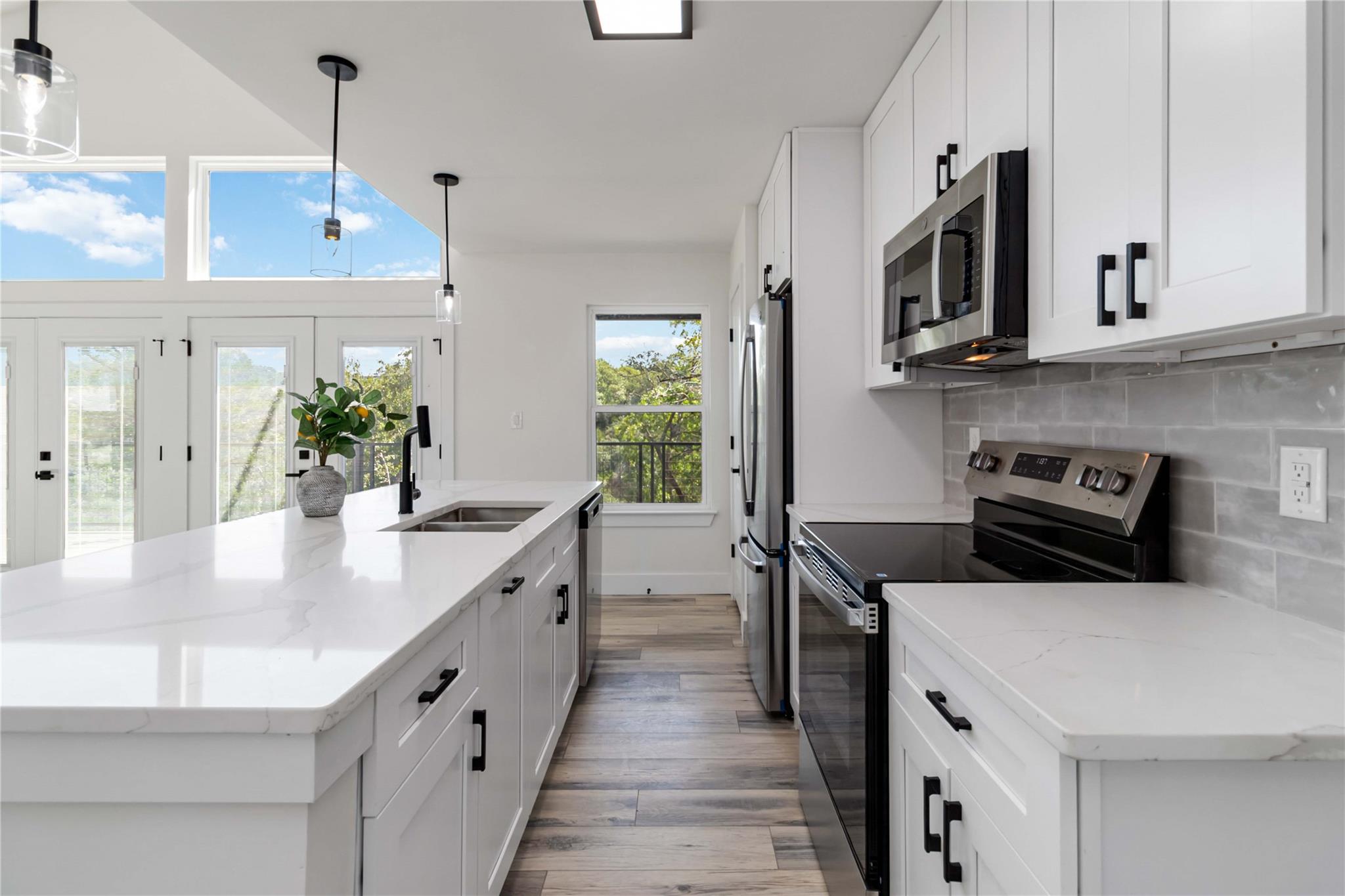 2024 Ronda Ct, Canyon Lake, TX 78133