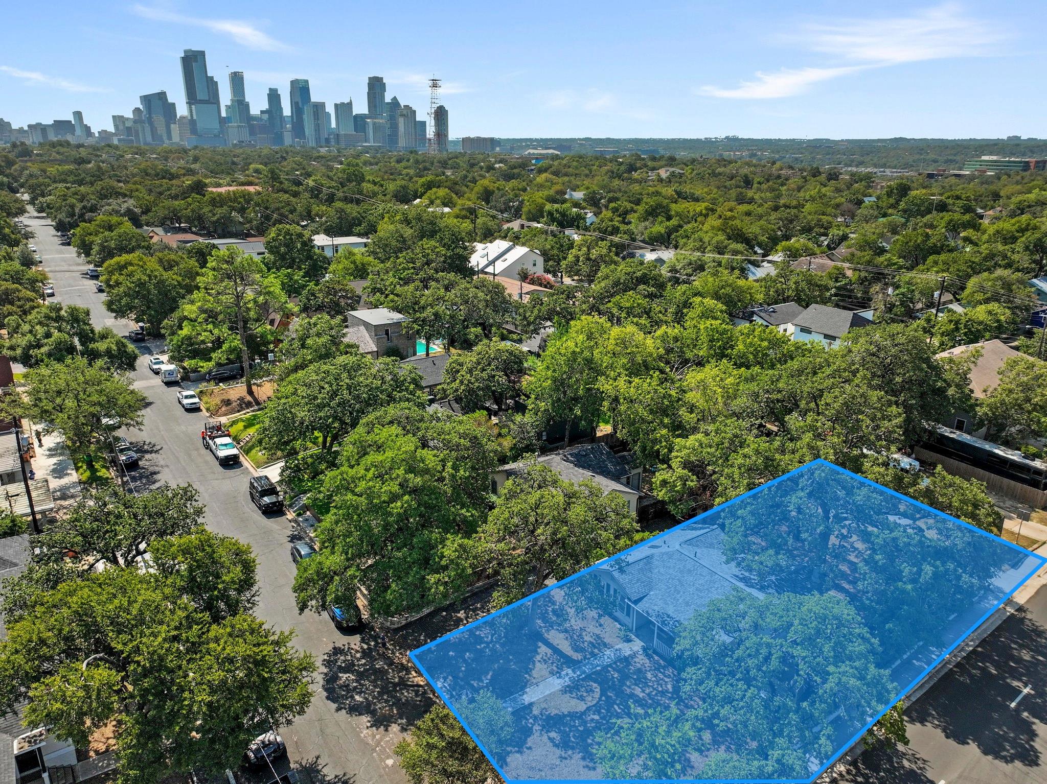 1811 Palma Plz, Austin, TX 78703