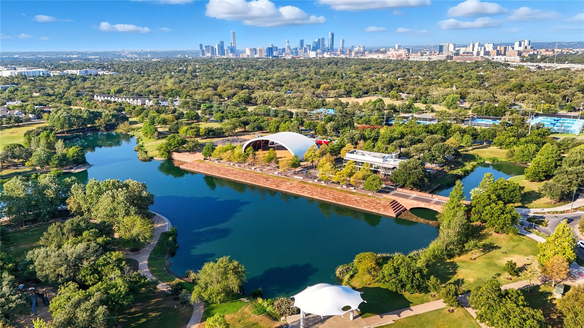 1302 Kirkwood Rd, Austin, TX 78722