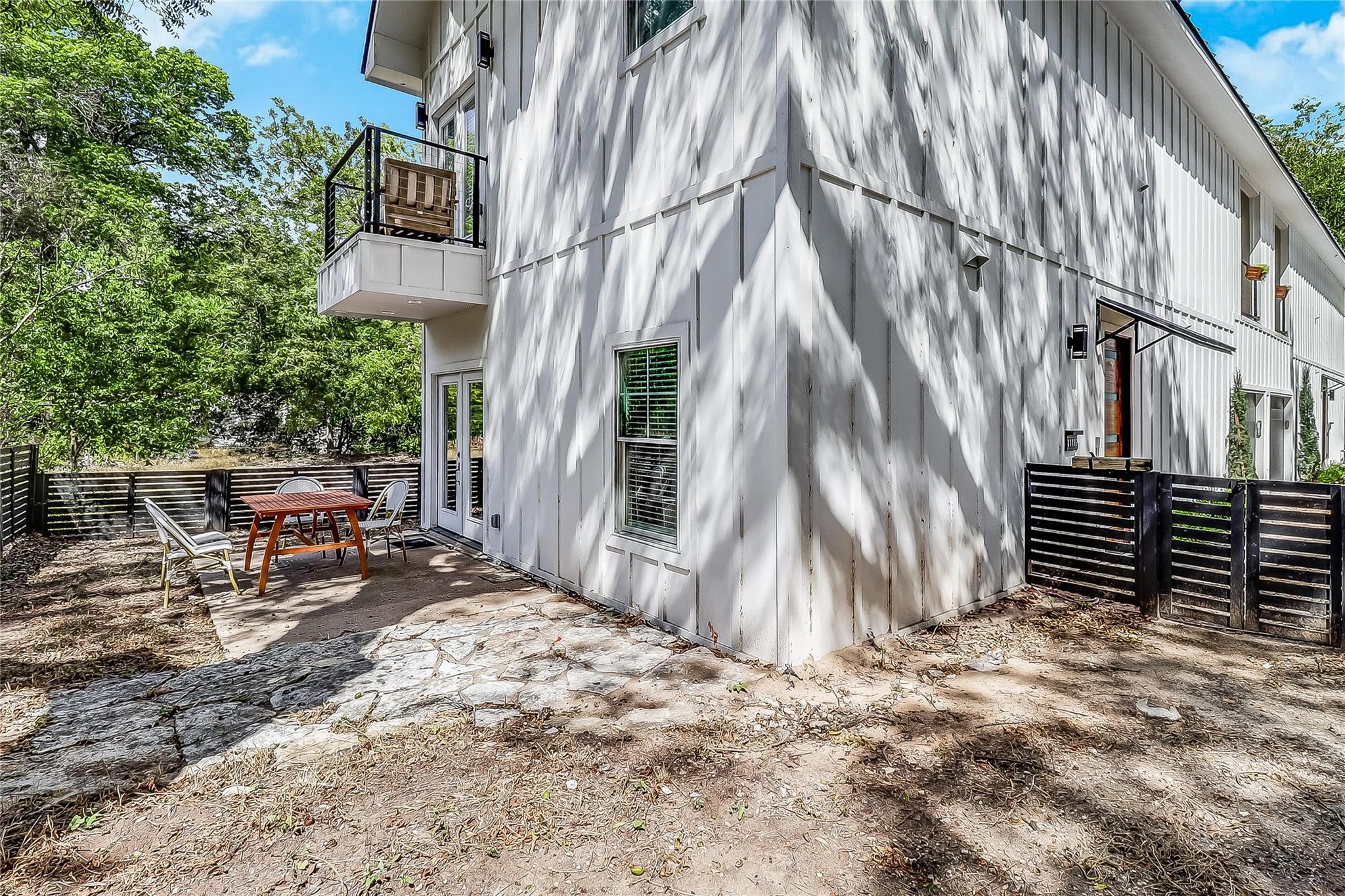 1111 W Annie St # B, Austin, TX 78704