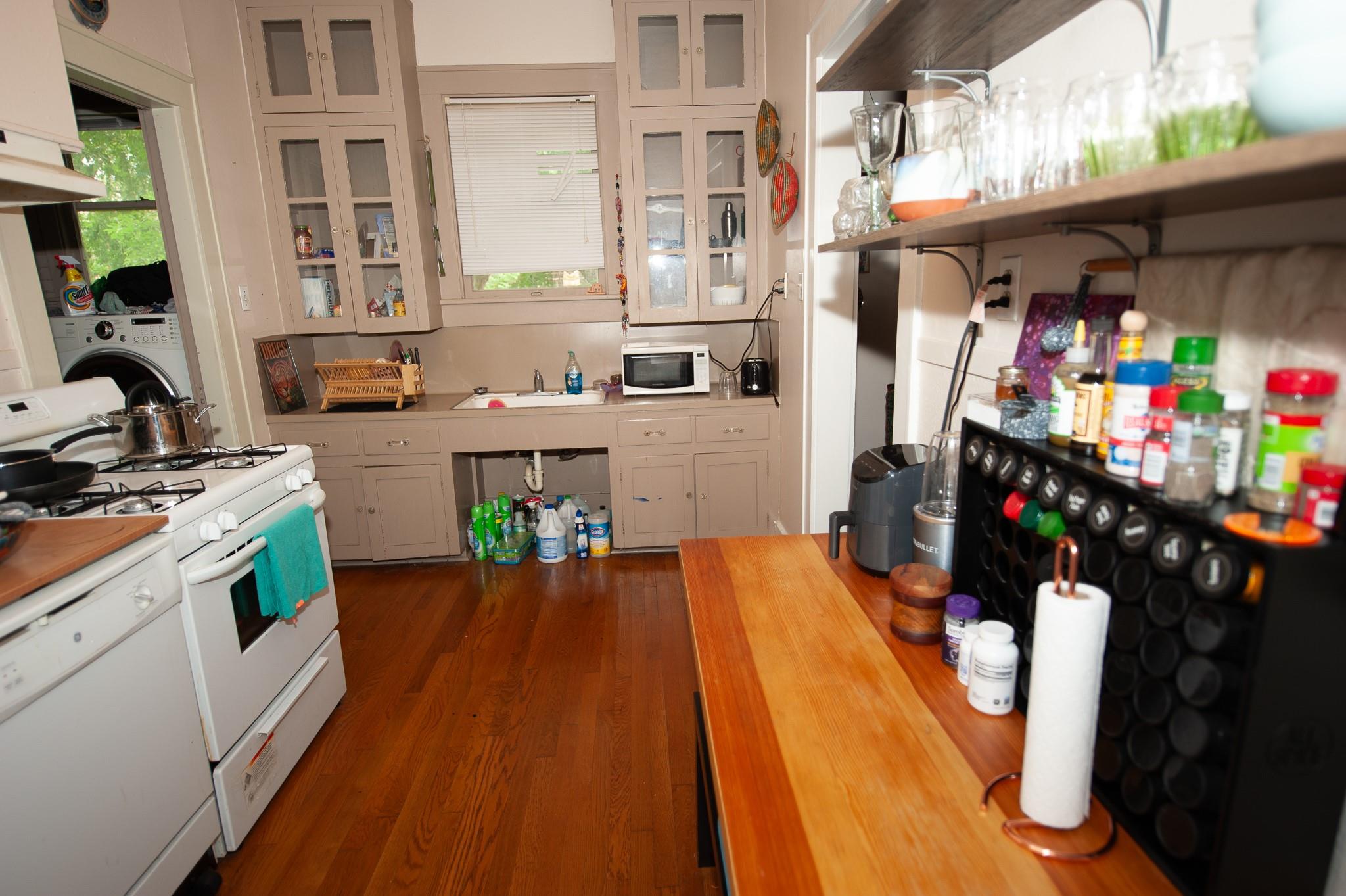 401 St Elmo Rd W, Austin, TX 78745