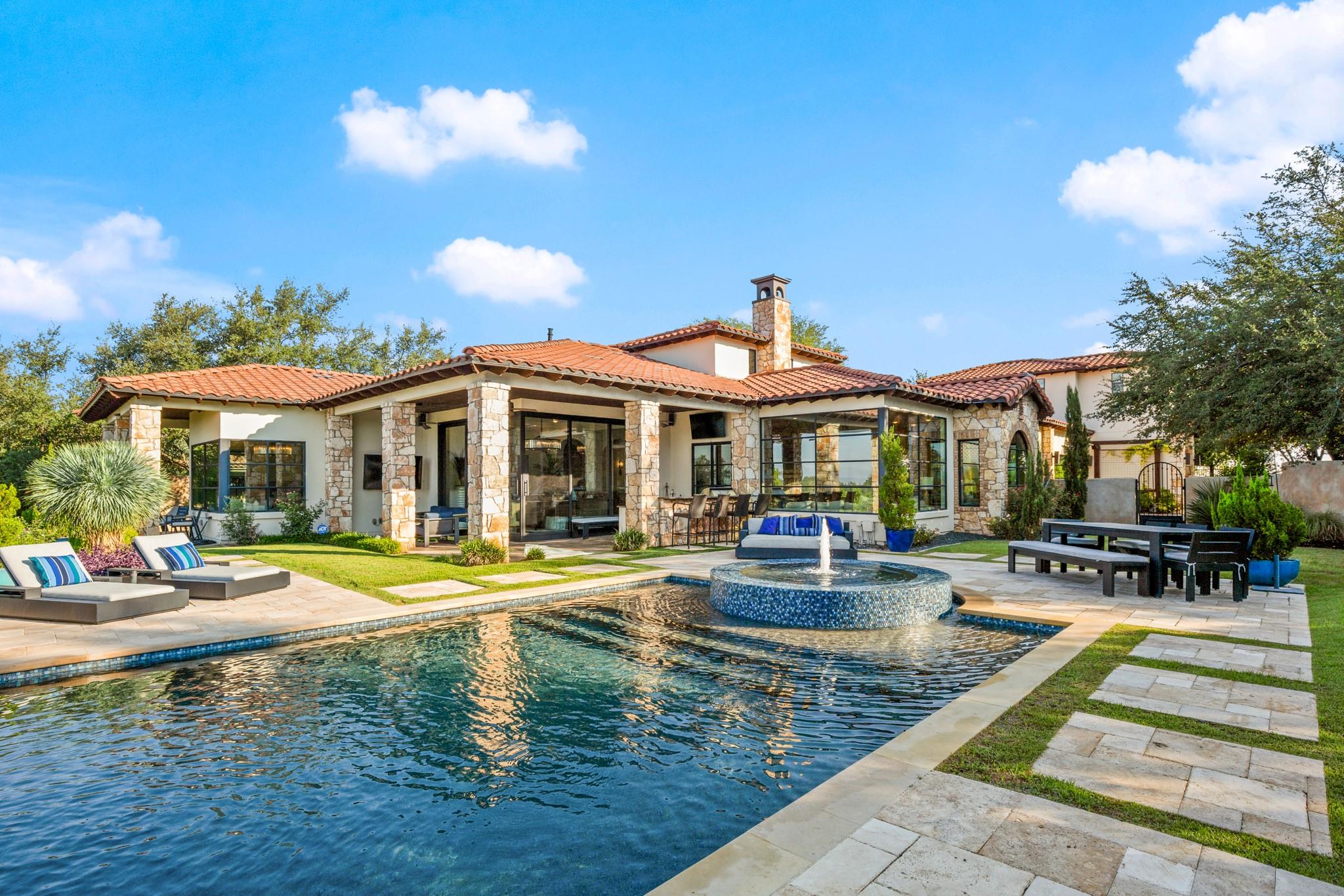 1832 Windy Walk Cv, Spicewood, TX 78669