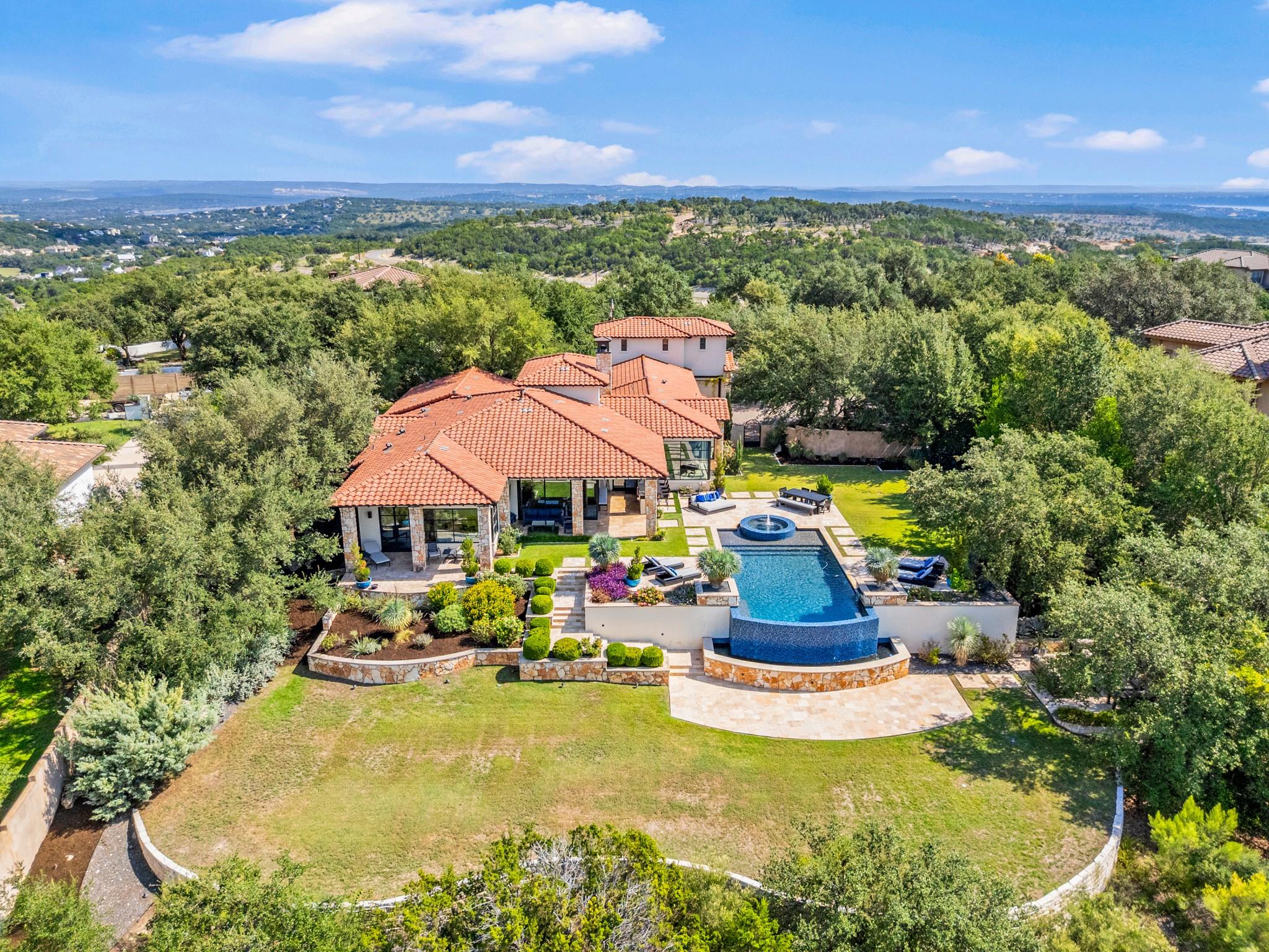 1832 Windy Walk Cv, Spicewood, TX 78669