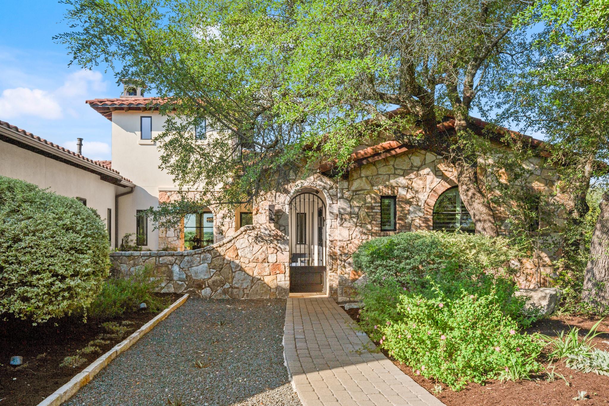 1832 Windy Walk Cv, Spicewood, TX 78669