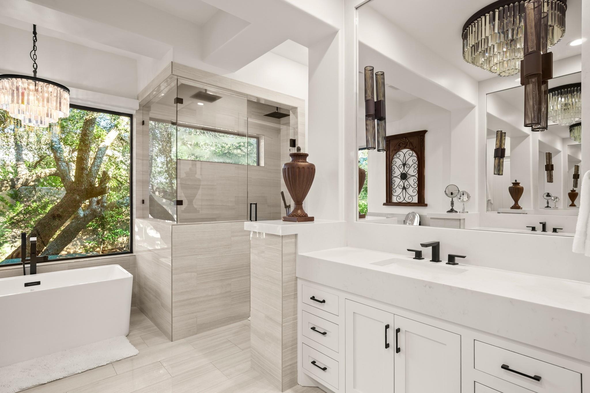 1832 Windy Walk Cv, Spicewood, TX 78669