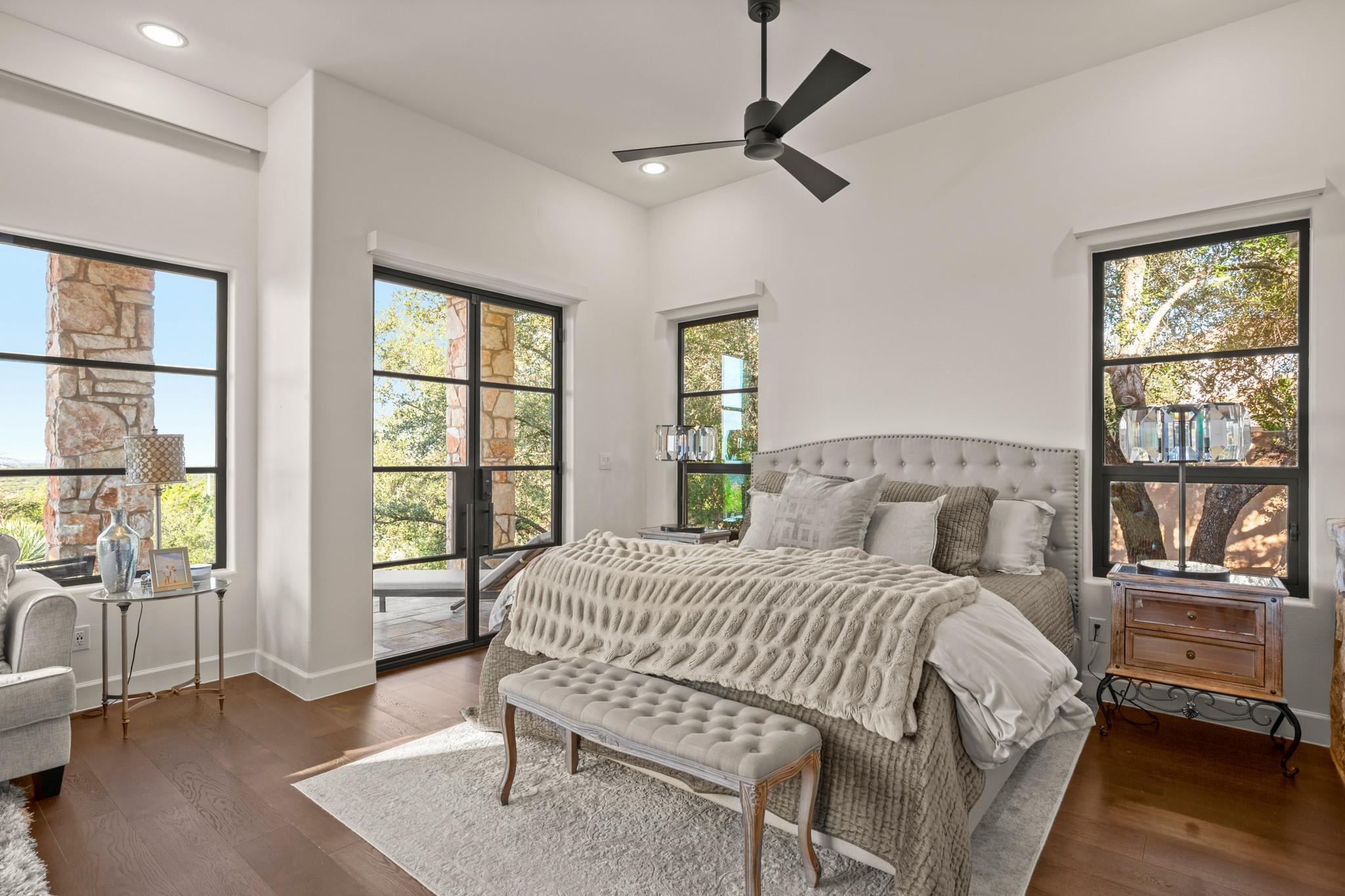 1832 Windy Walk Cv, Spicewood, TX 78669