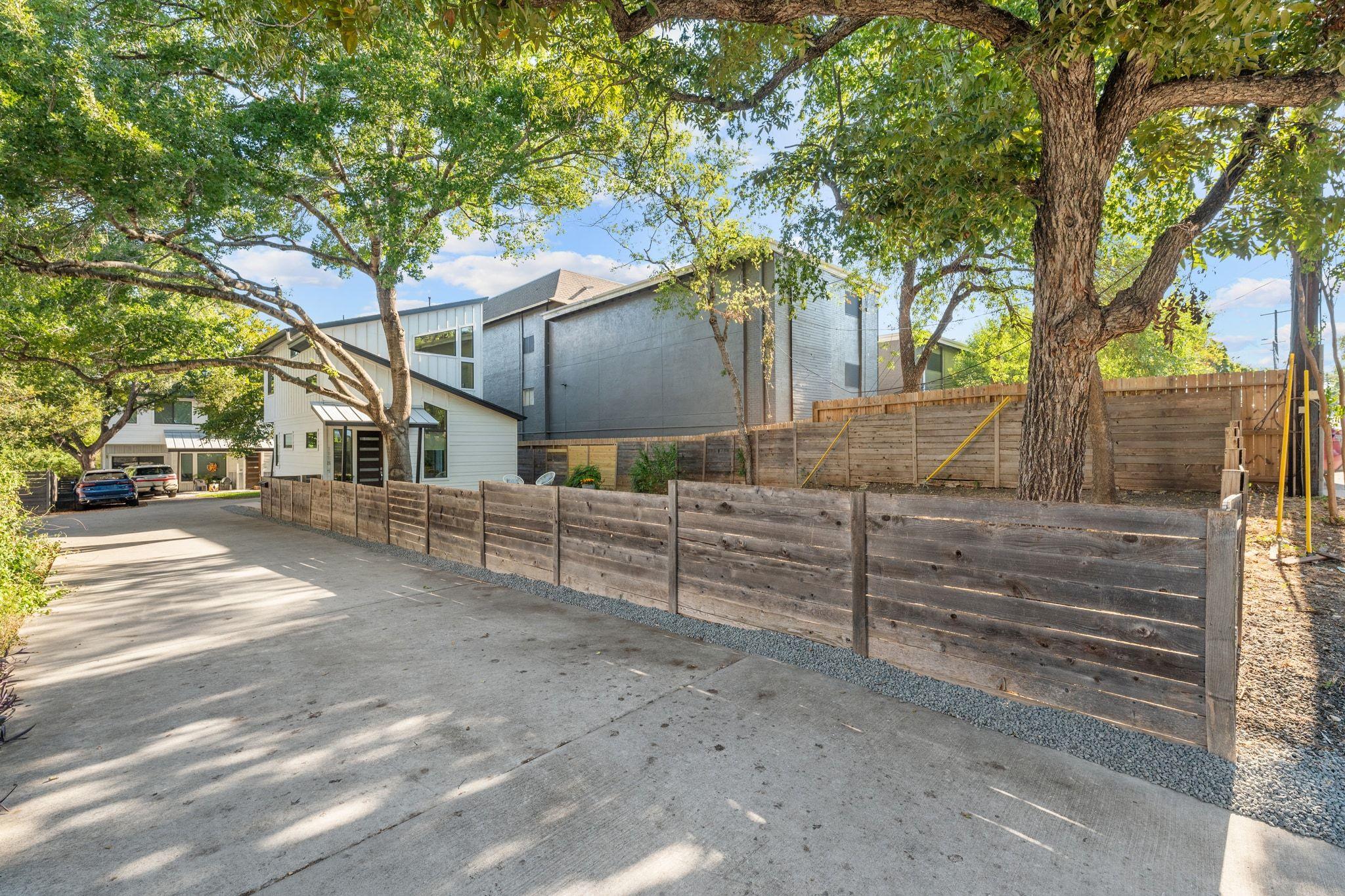 1118 Algarita Ave # 1, Austin, TX 78704